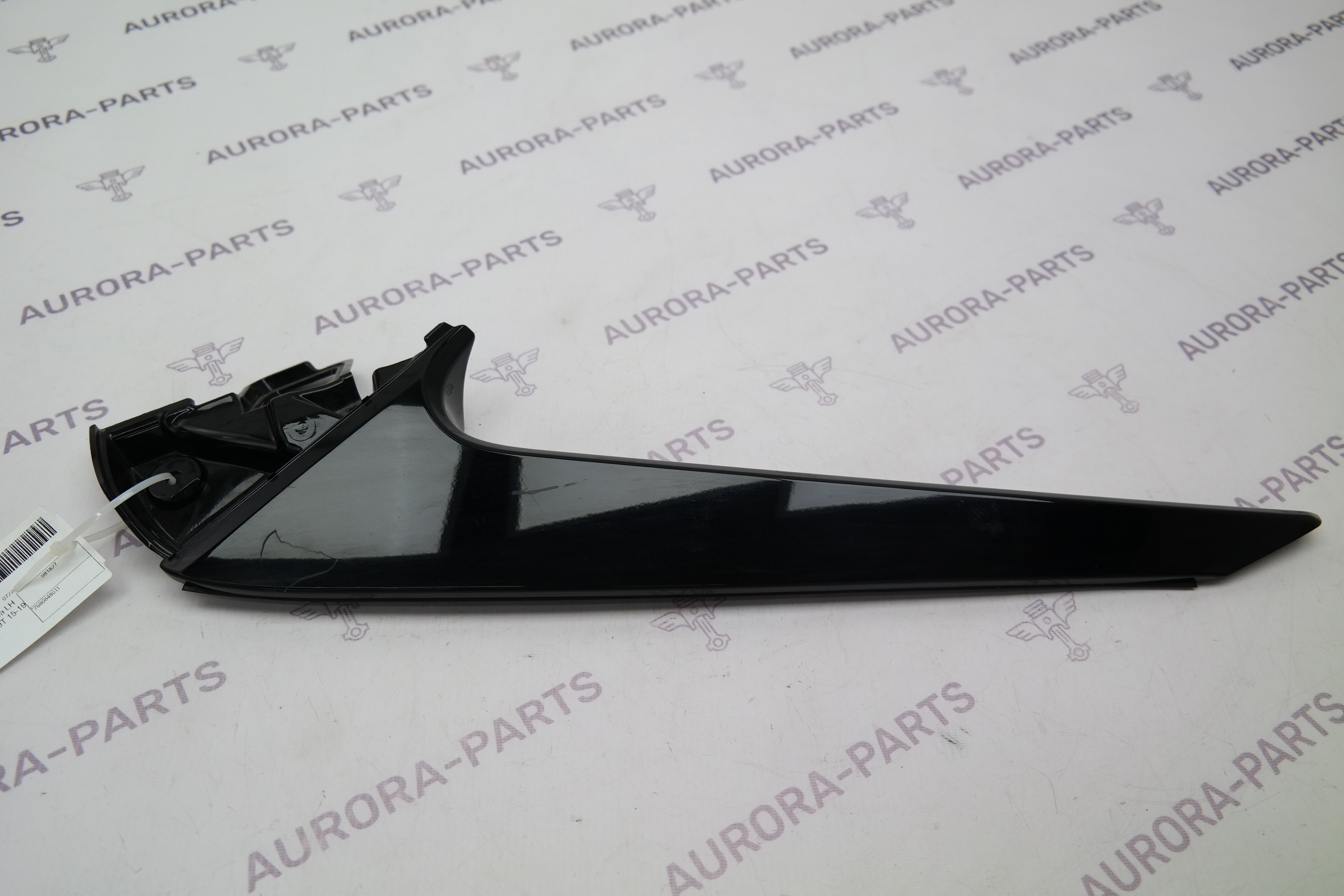 Накладка крышки багажника LH Lexus RX