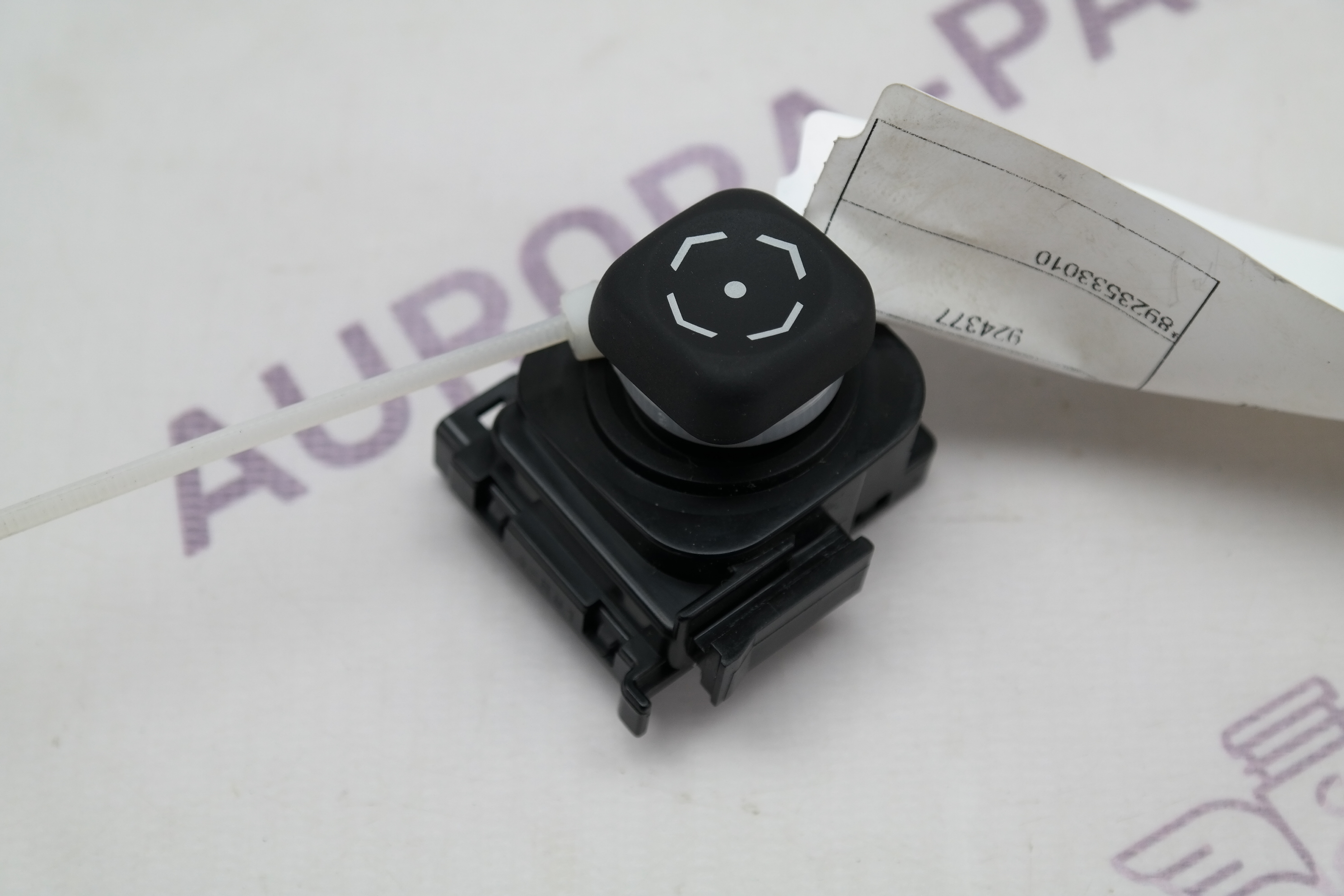 Кнопка регулировки рулевой колонки Lexus RX