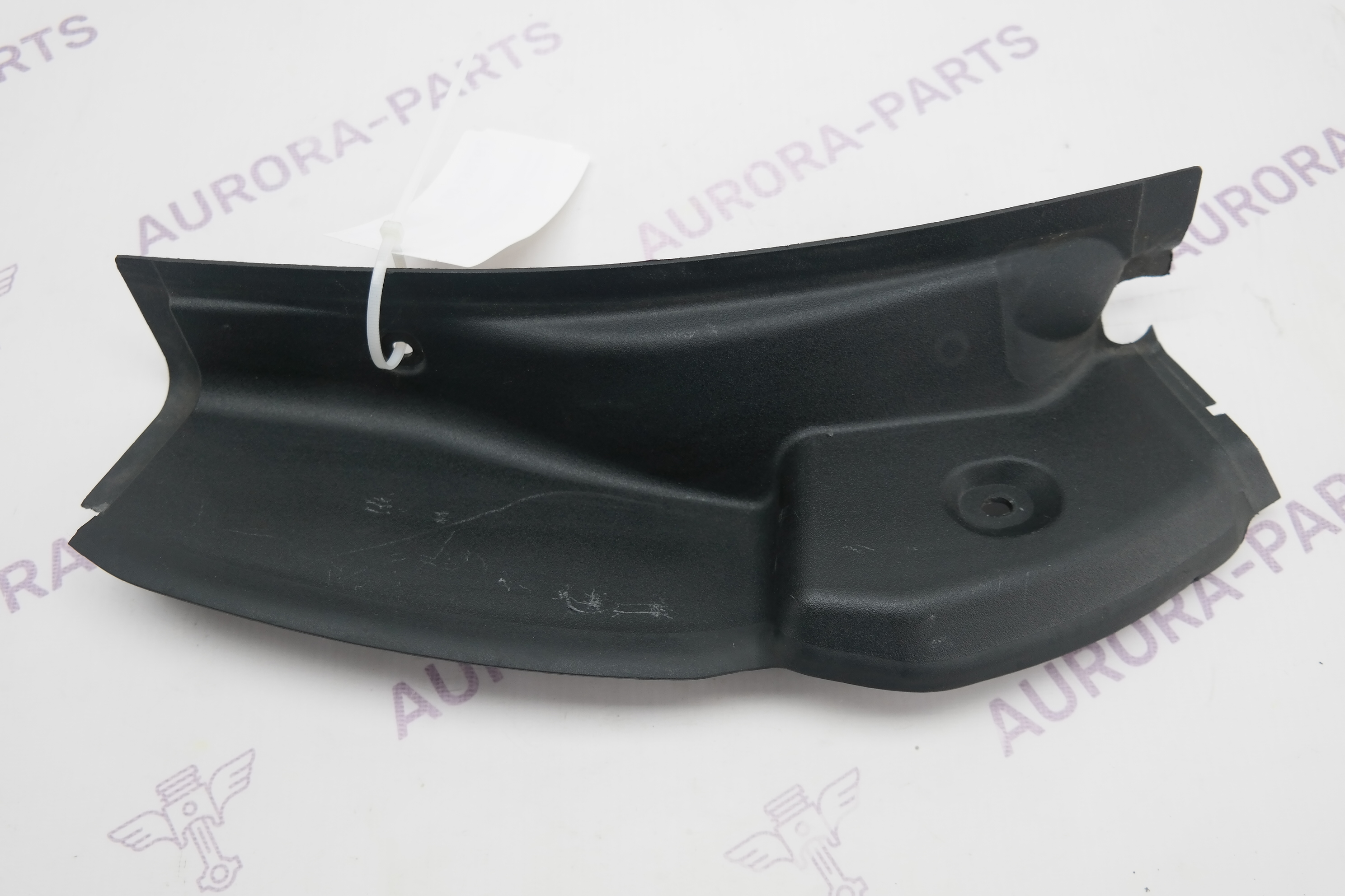 Молдинг стойки D наружнйы нижний RH Mercedes ML/GLE
