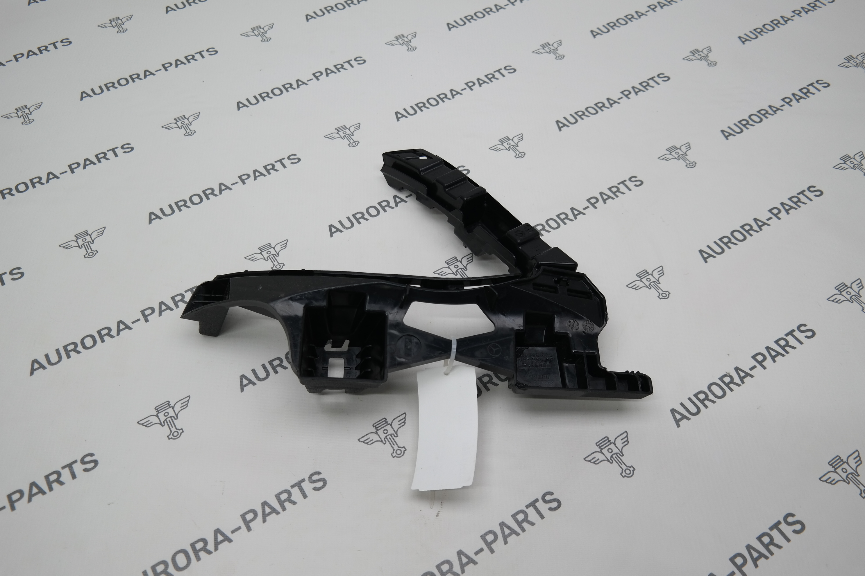 Кронштейн заднего бампера верхний LH Mercedes E-Klasse