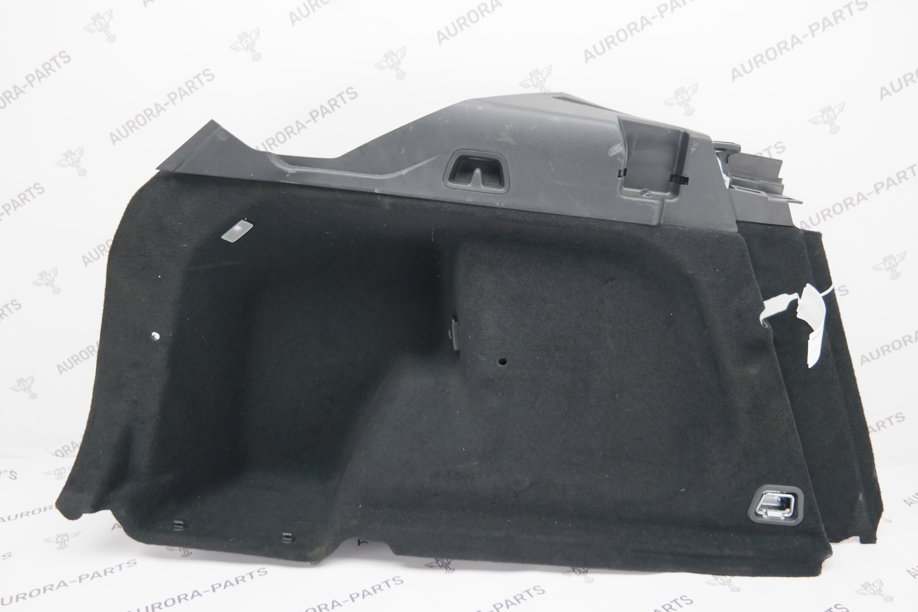 Обшивка багажника LH Volvo XC60