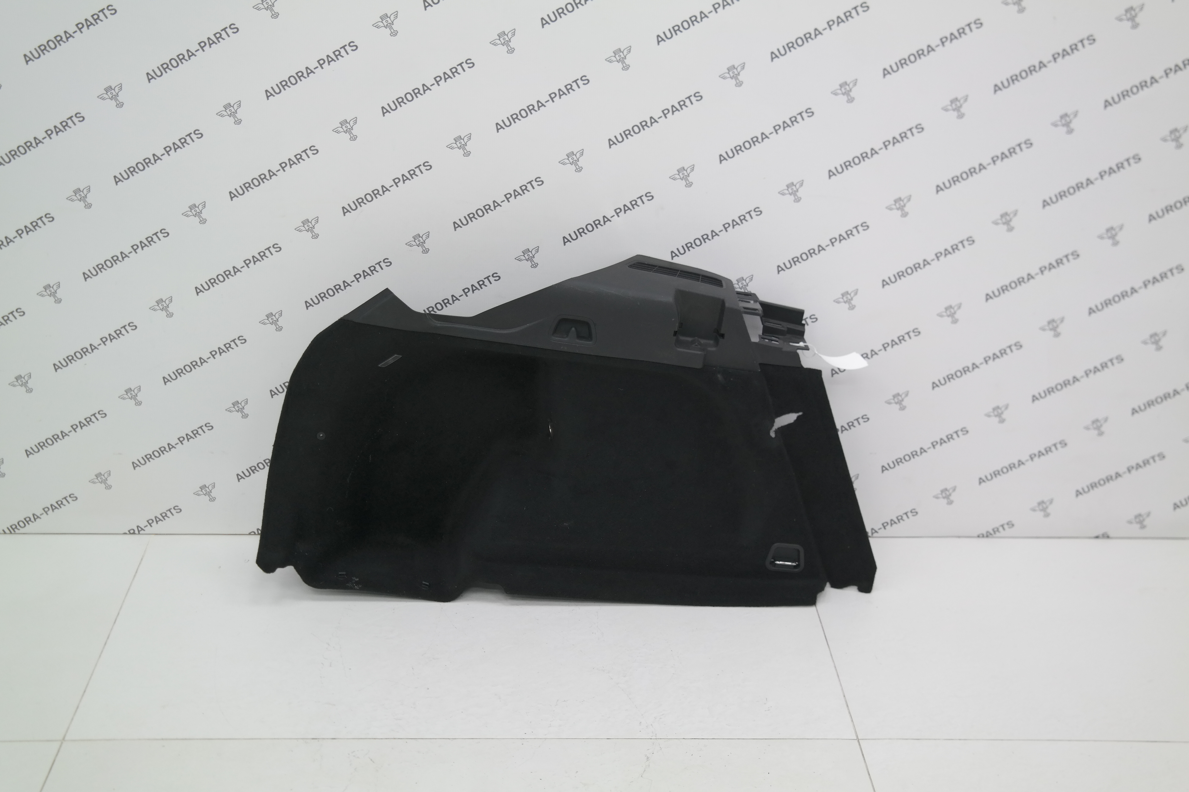 Обшивка багажника LH Volvo XC60