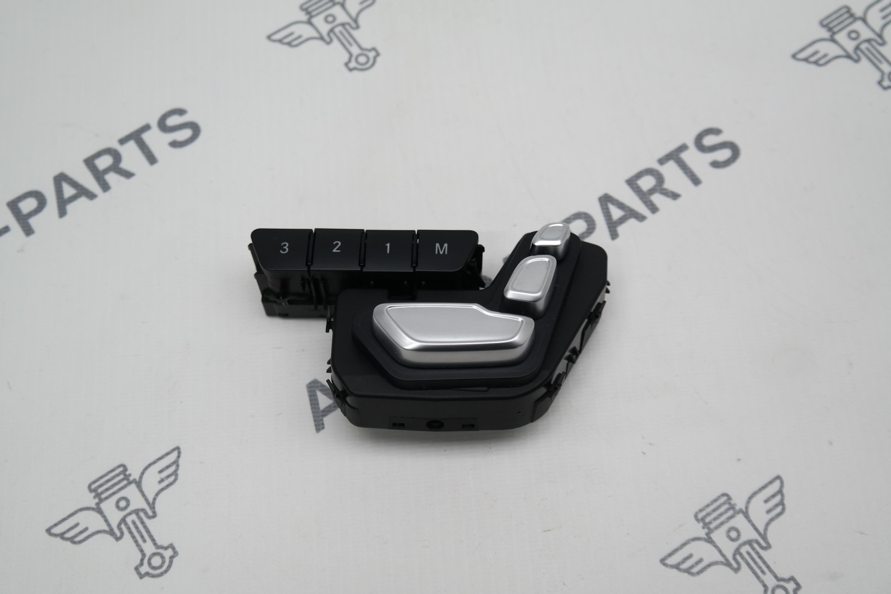 Блок кнопок управления сиденьями RH Mercedes ML/GLE