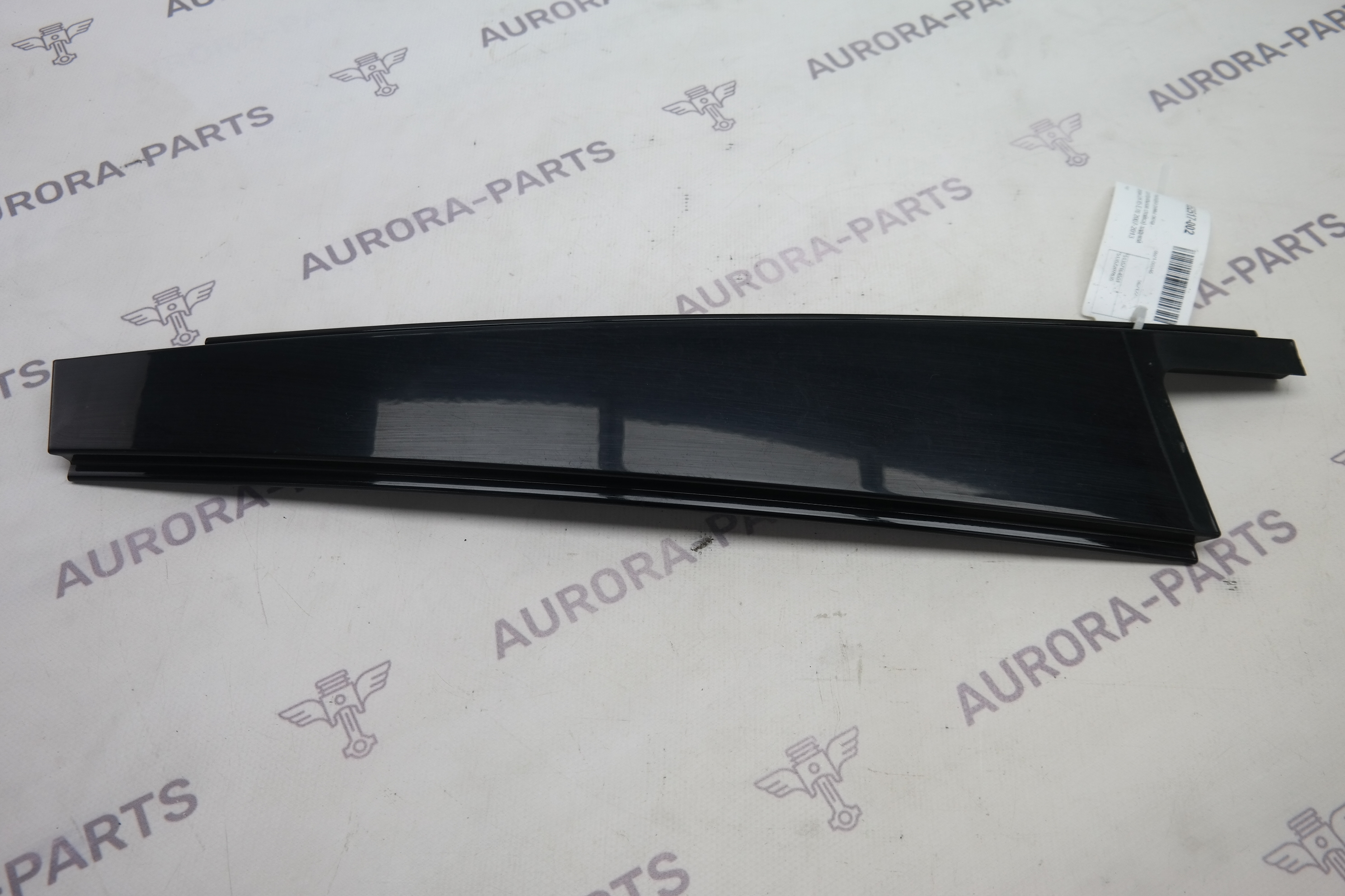 Накладка рамы окна (центральная стойка) задней двери LH BMW X5