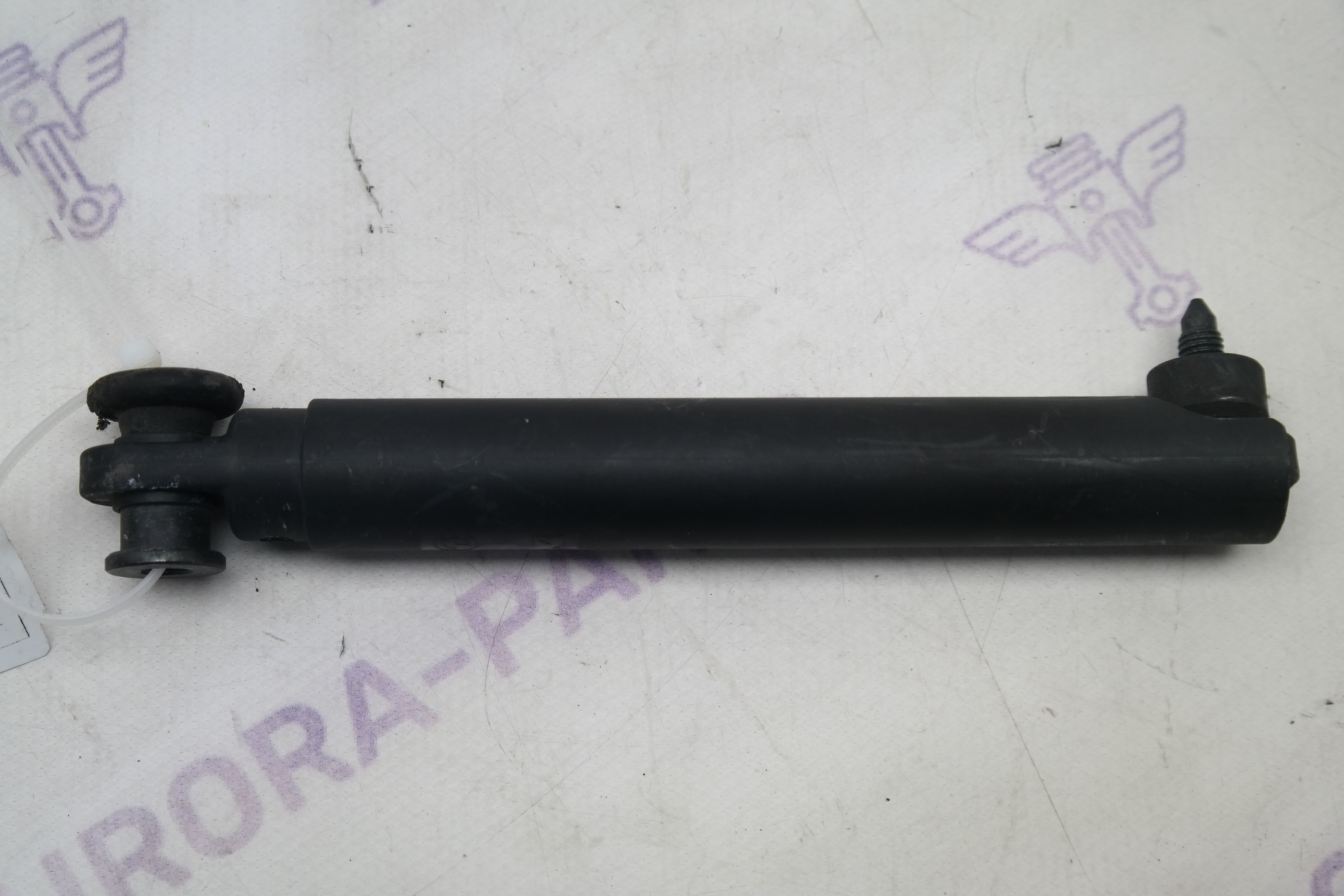 Амортизатор заднего борта BMW X5