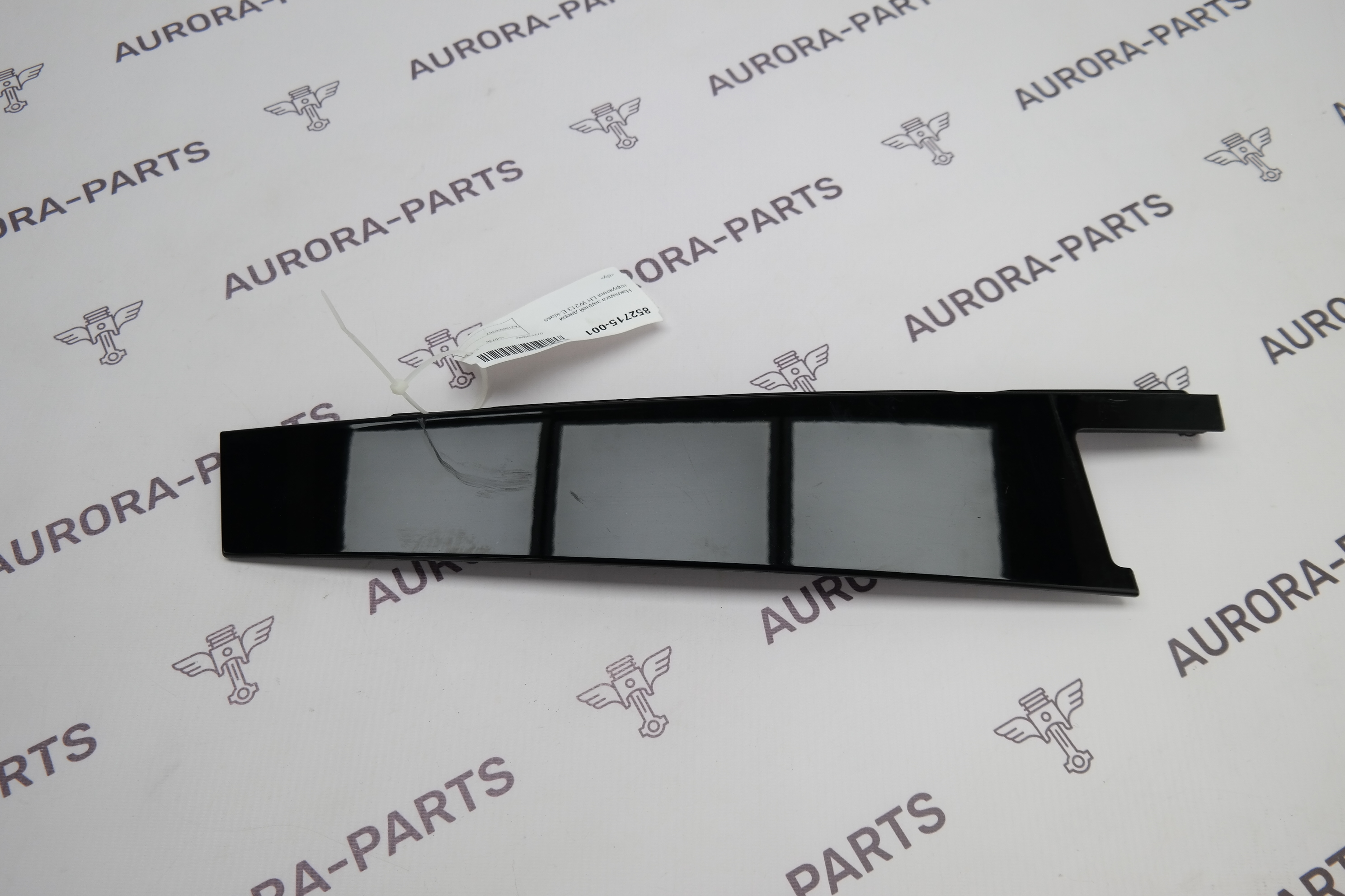 Накладка задней двери наружняя LH Mercedes E-Klasse 