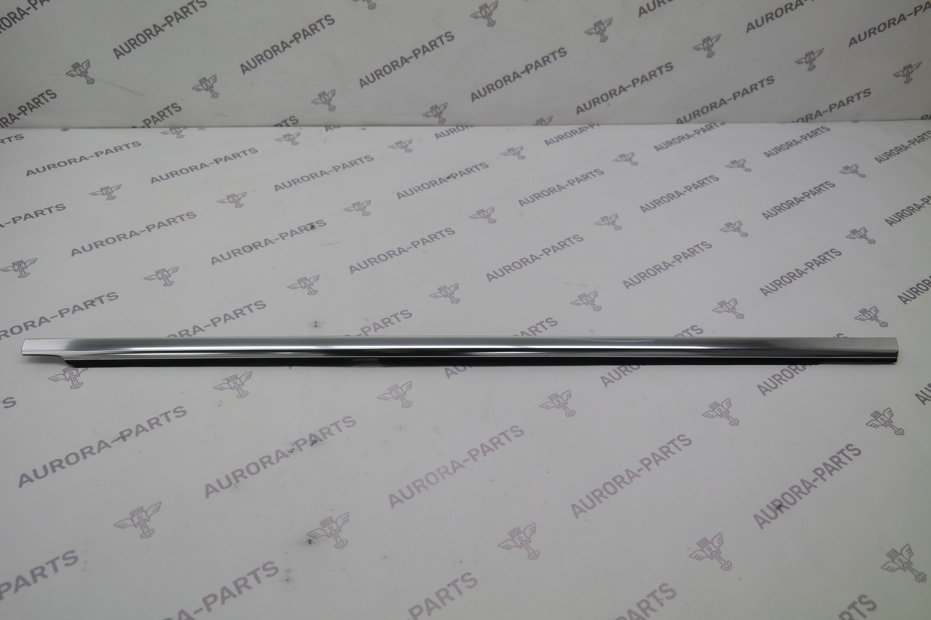 Молдинг стекла задней двери, бархотка (хром) LH Mercedes E-Klasse 