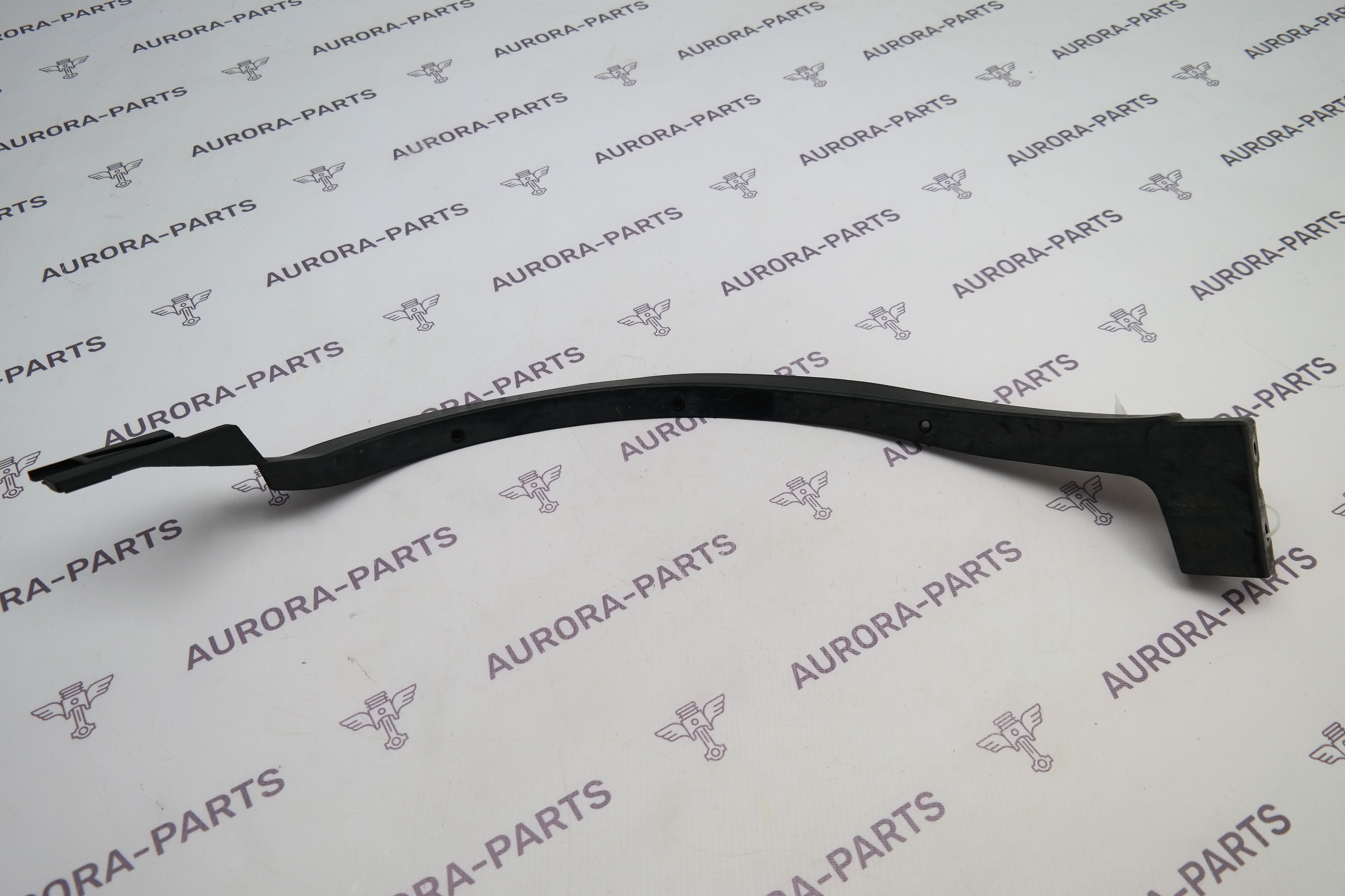 Молдинг арки заднего колеса RH Lexus RX