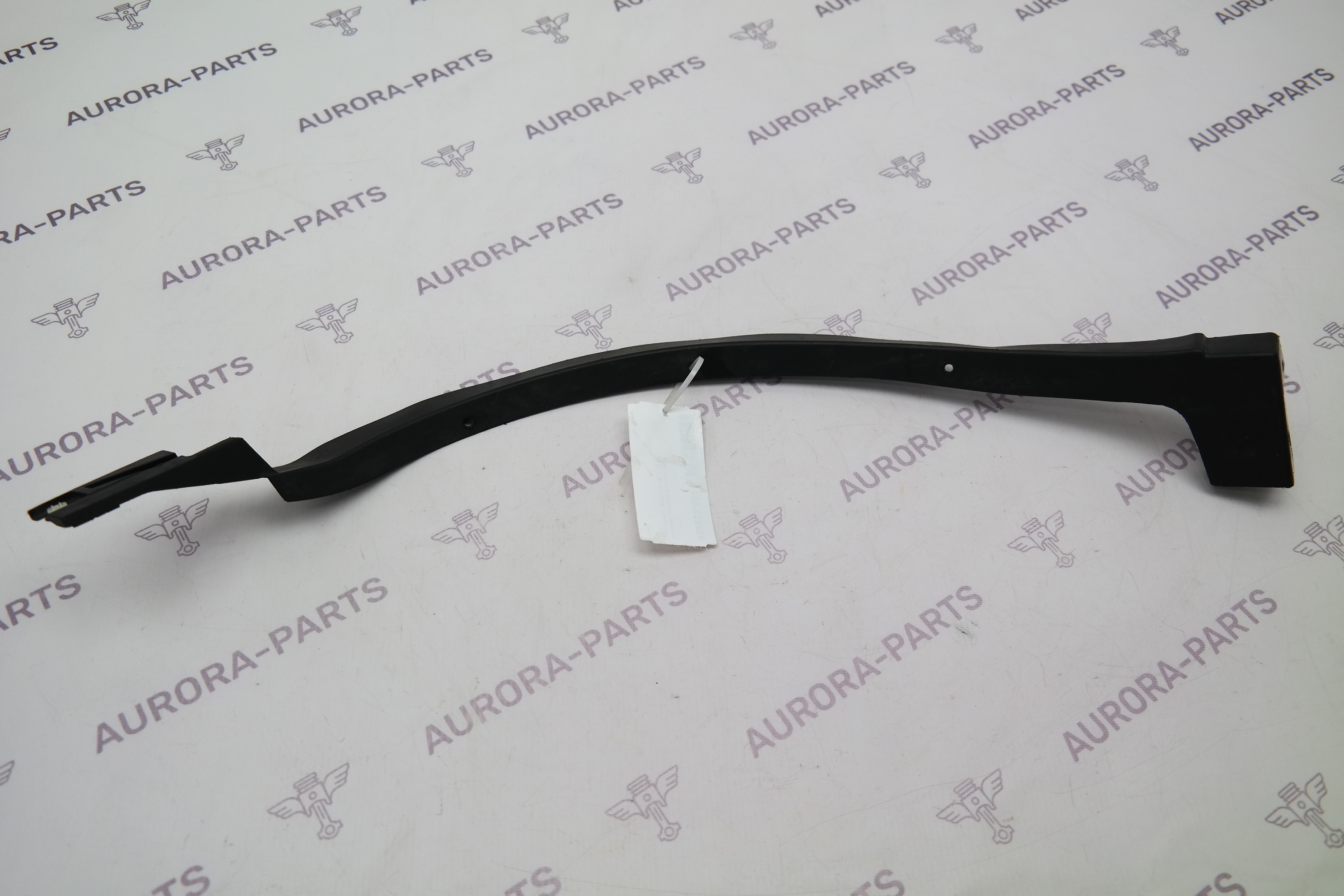 Молдинг арки заднего колеса RH Lexus RX