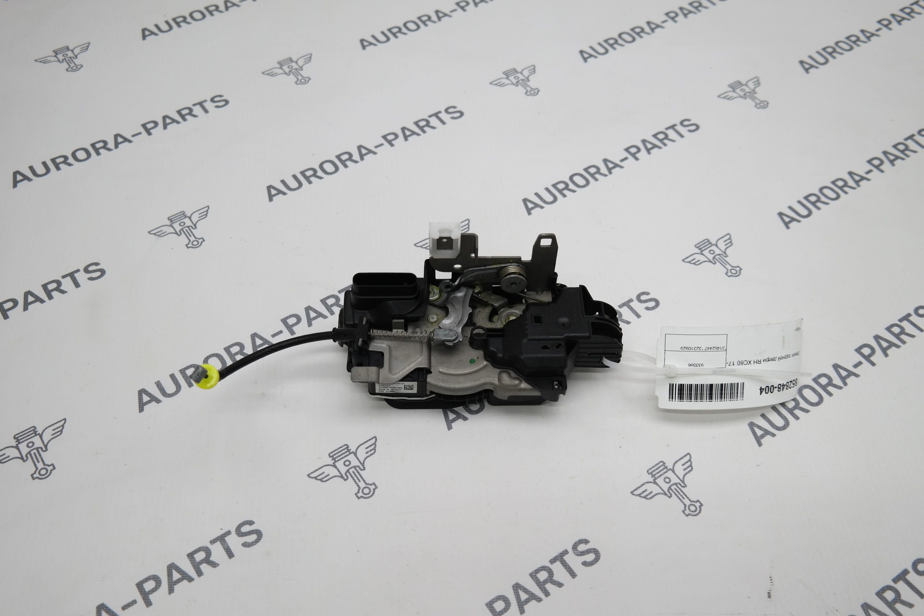 Замок задней двери RH Volvo XC60