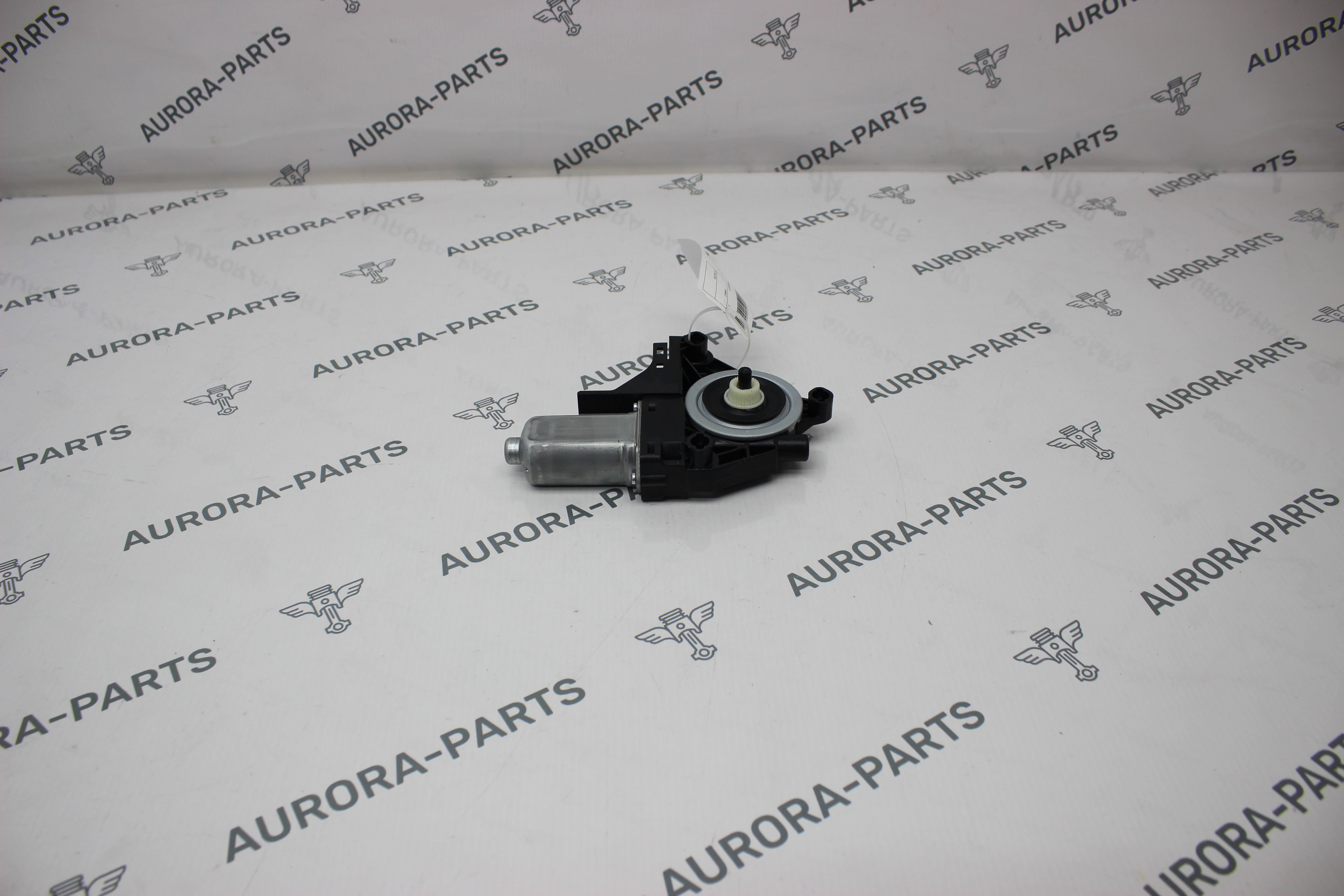 Моторчик стеклоподъемника передней двери LH Volvo XC90