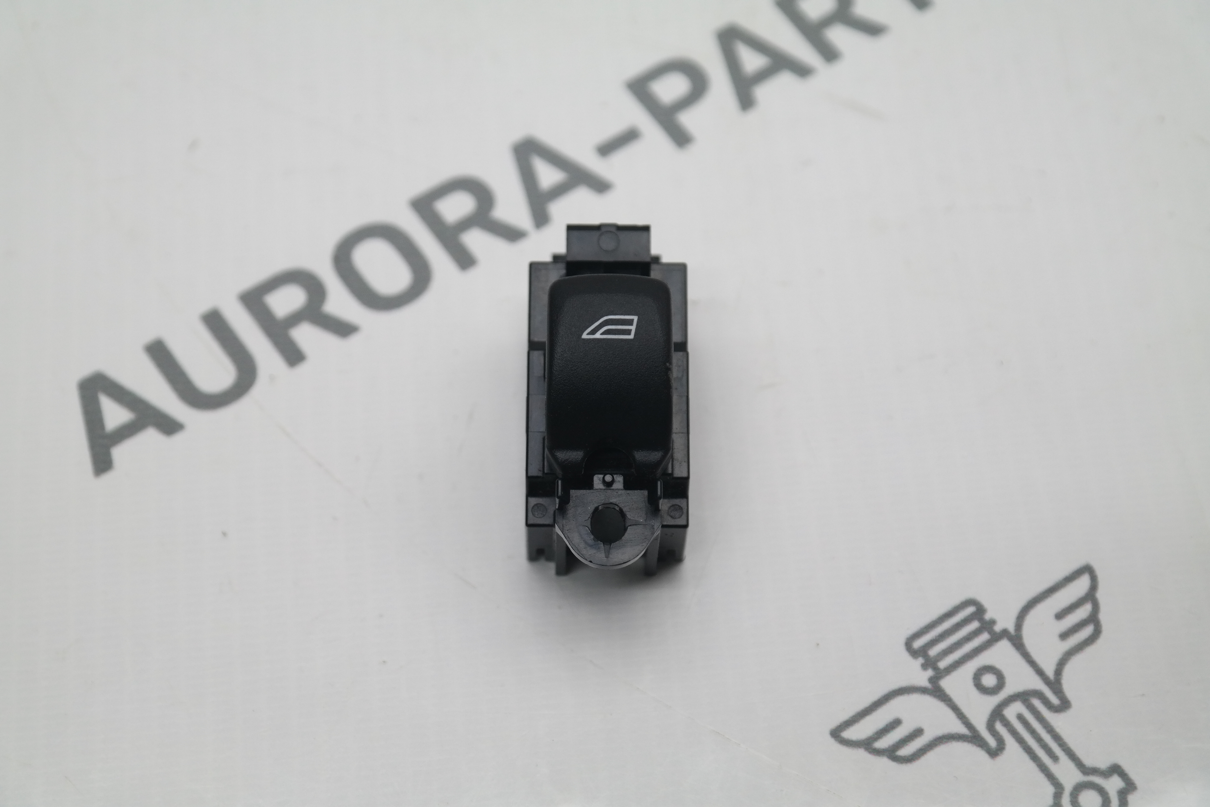 Кнопка стеклоподъемника Volvo XC60