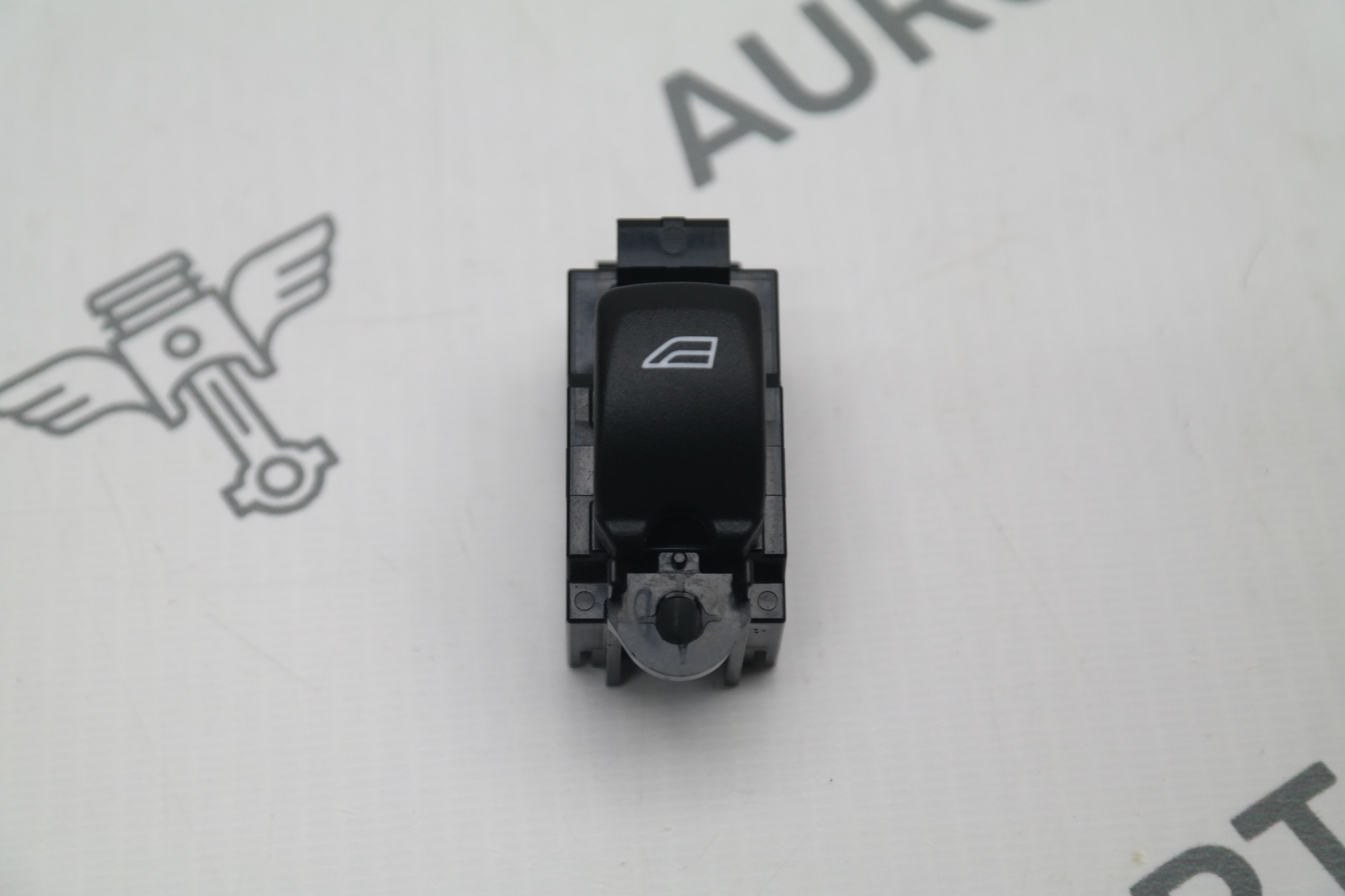 Кнопка стеклоподъемника Volvo XC60