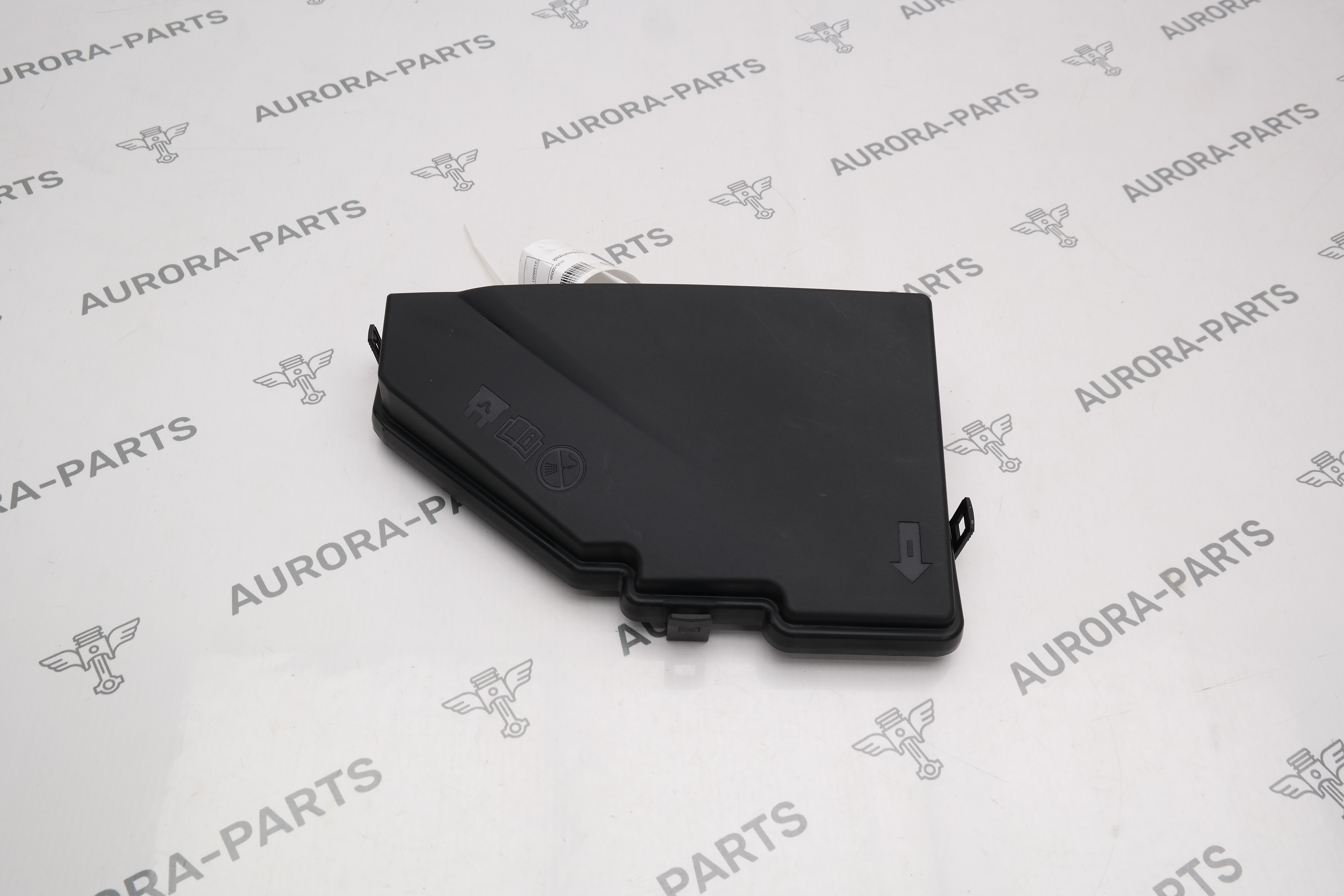 Крышка блока предохранителей Volvo XC60