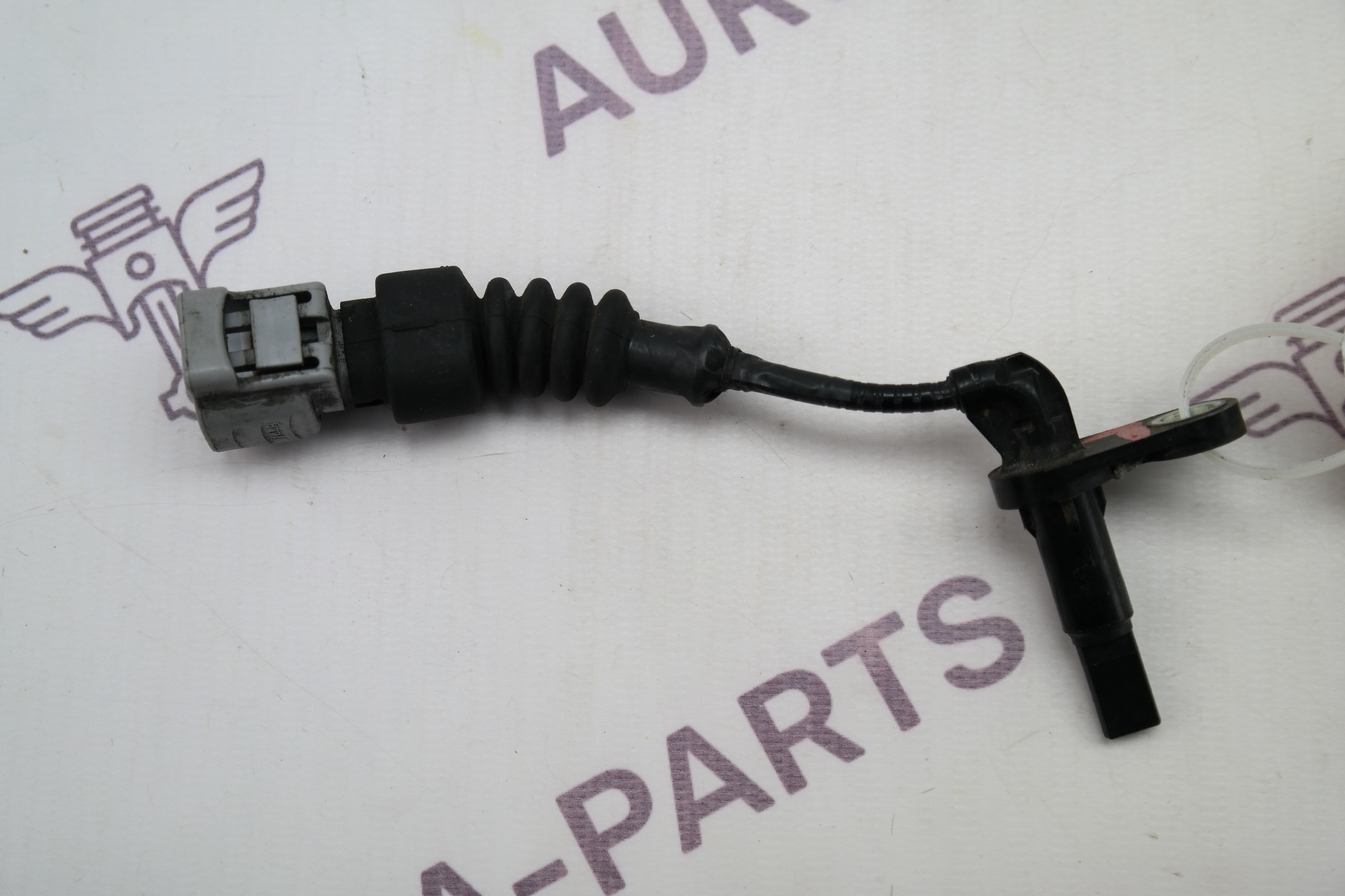 Датчик ABS переднего колеса LH Lexus RX