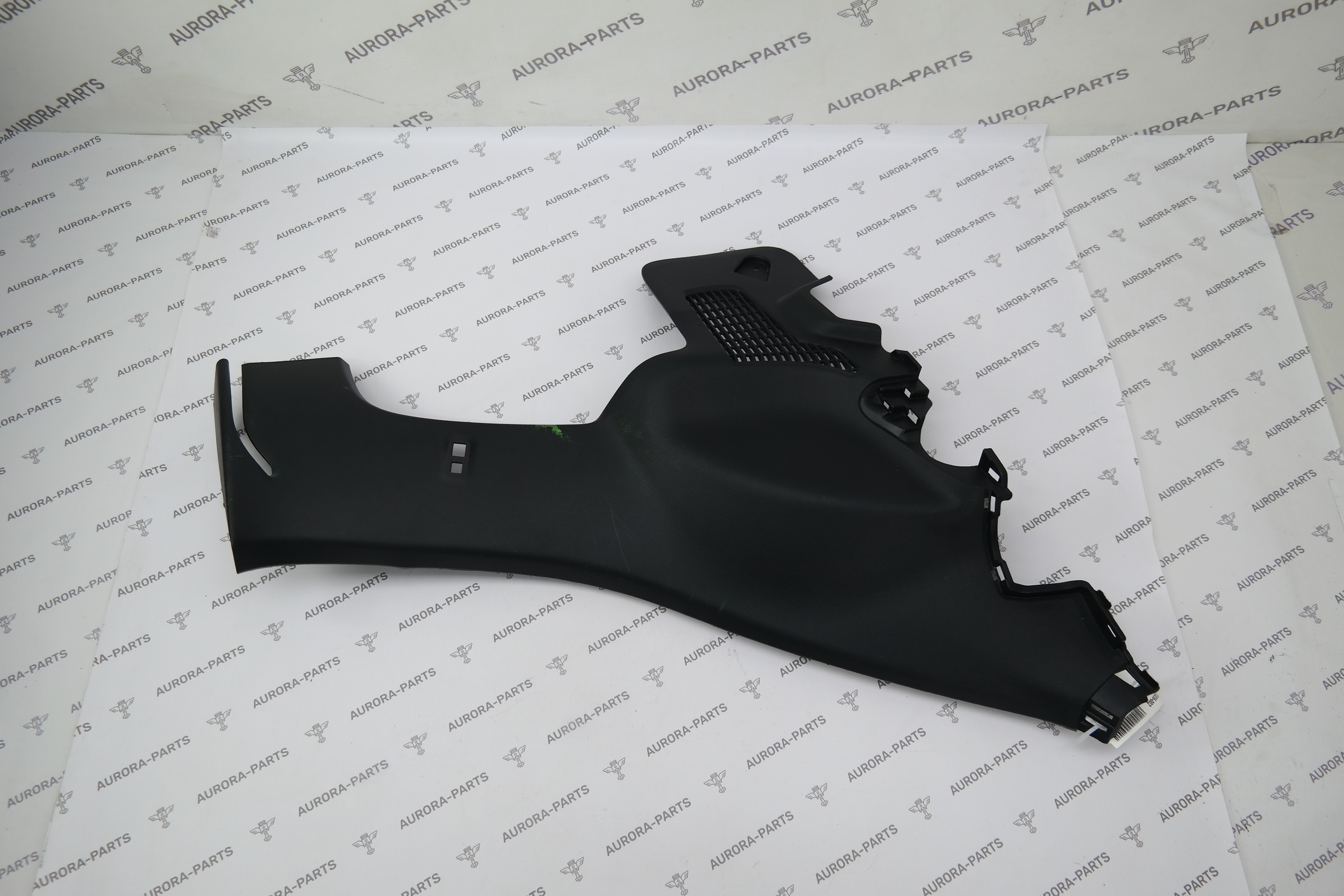 Обшивка стойки C нижняя RH Lexus RX