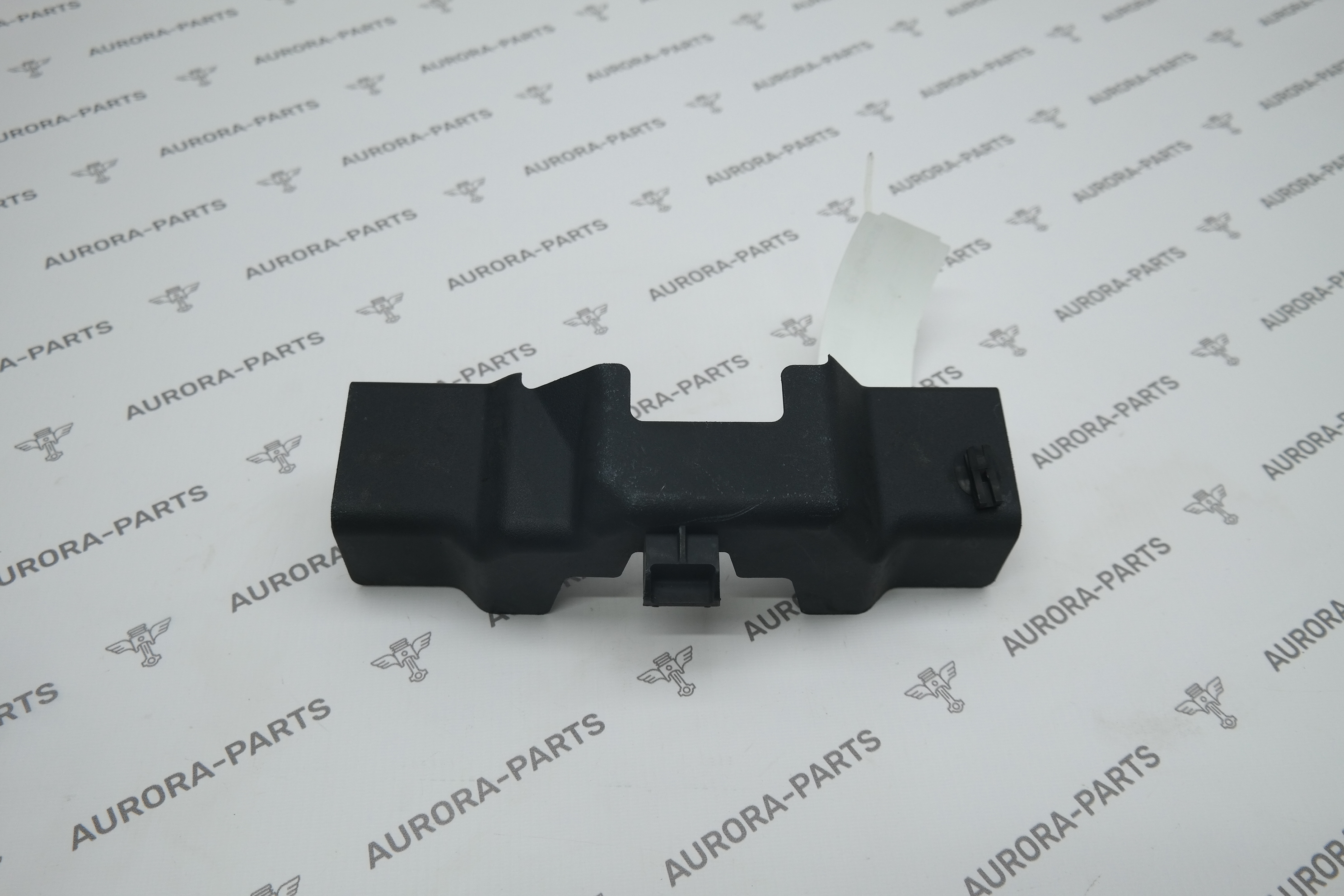 Кронштейн замка капота Lexus RX