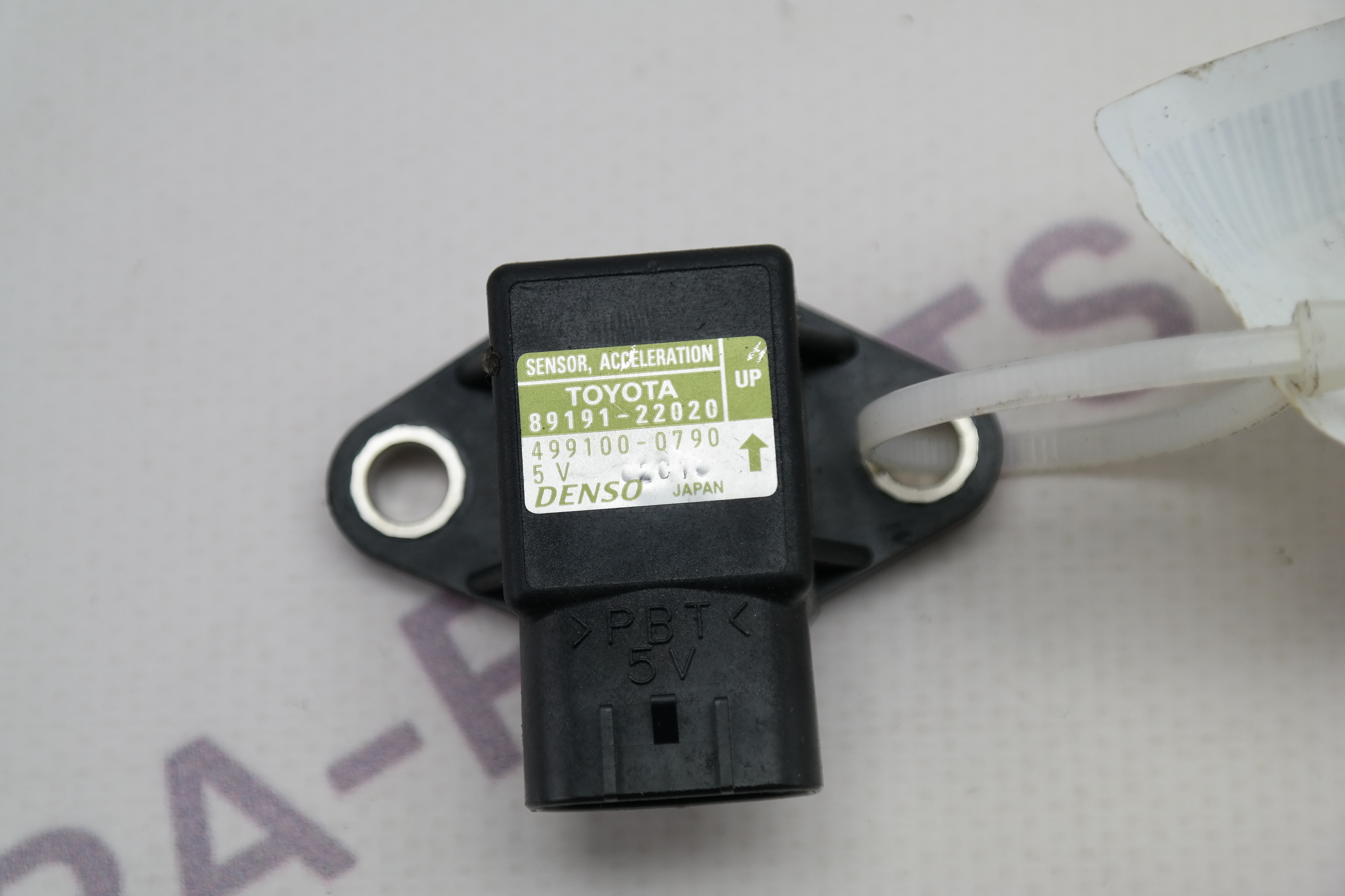 Датчик ускорения Lexus RX
