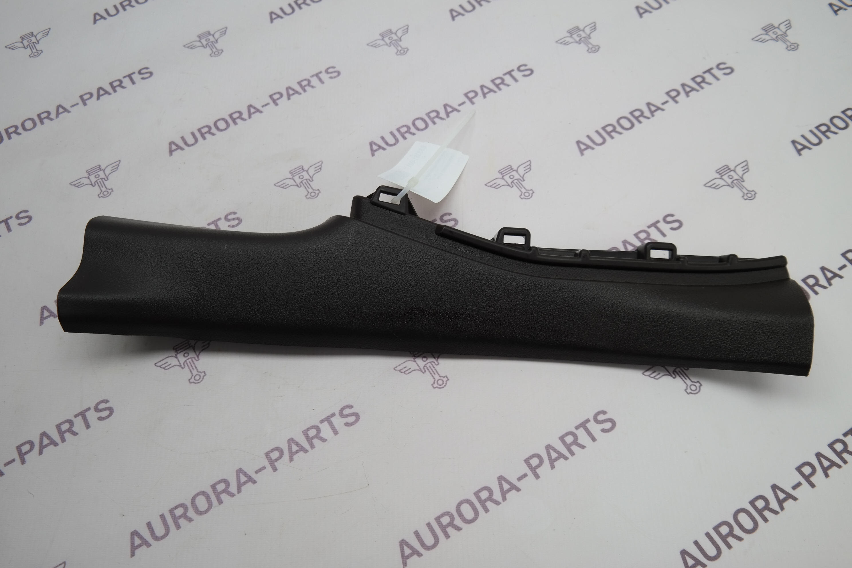 Накладка заднего порога внутренняя LH Lexus RX