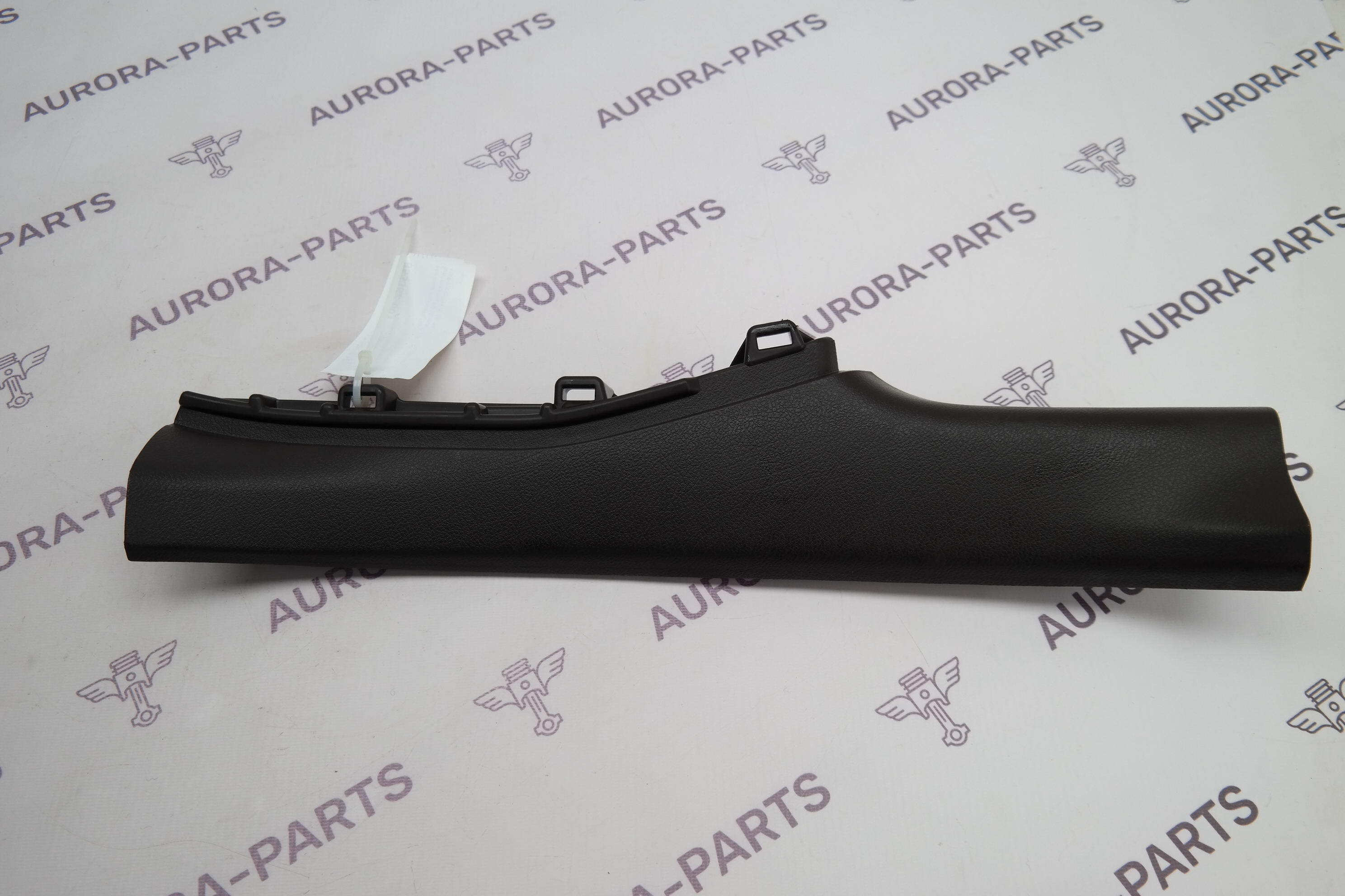 Накладка заднего порога внутренняя RH Lexus RX