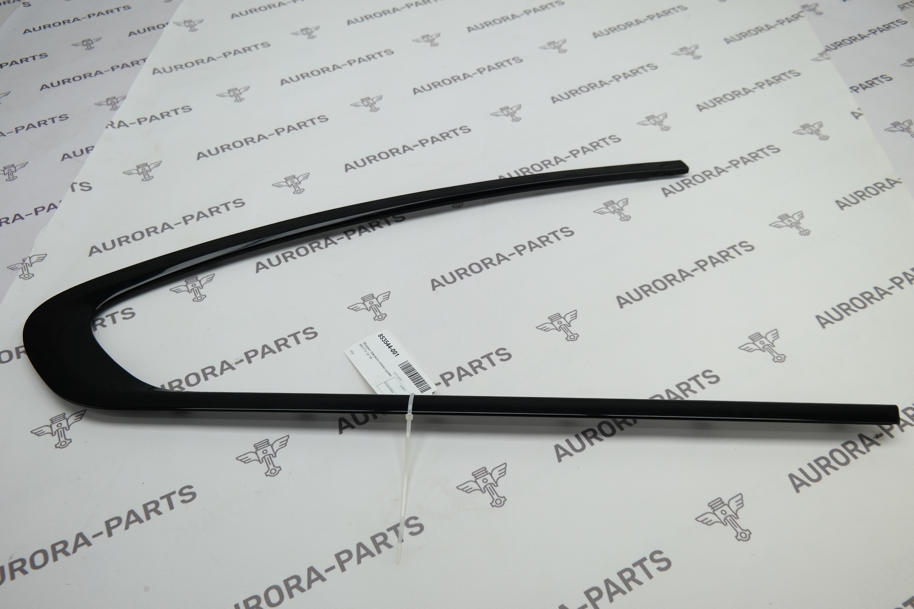 Молдинг бокового стекла кузова RH BMW 6-Series