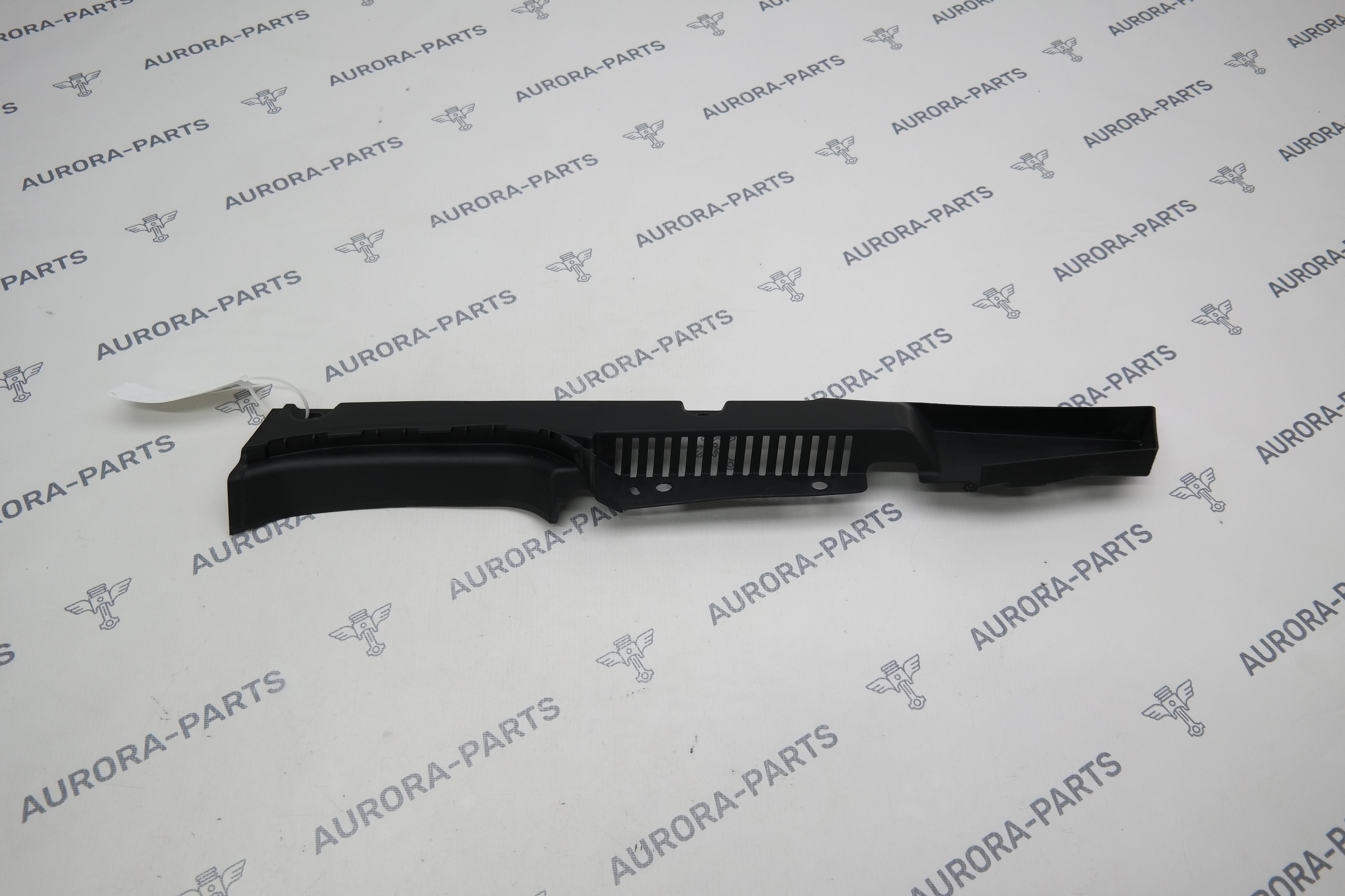 Панель подкапотного пространства задняя RH Volvo XC90