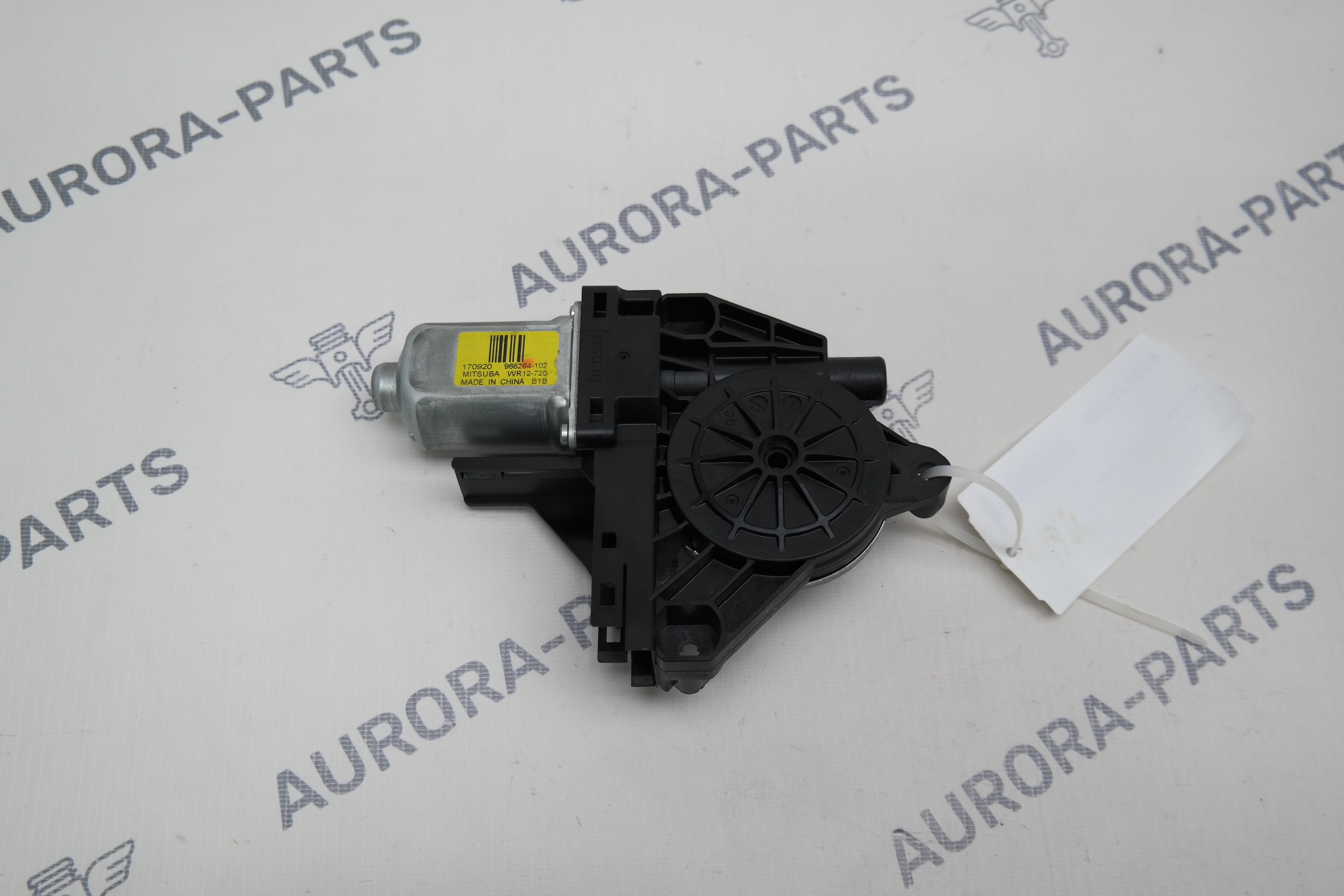 Моторчик стеклоподъемника задней двери LH Volvo XC90