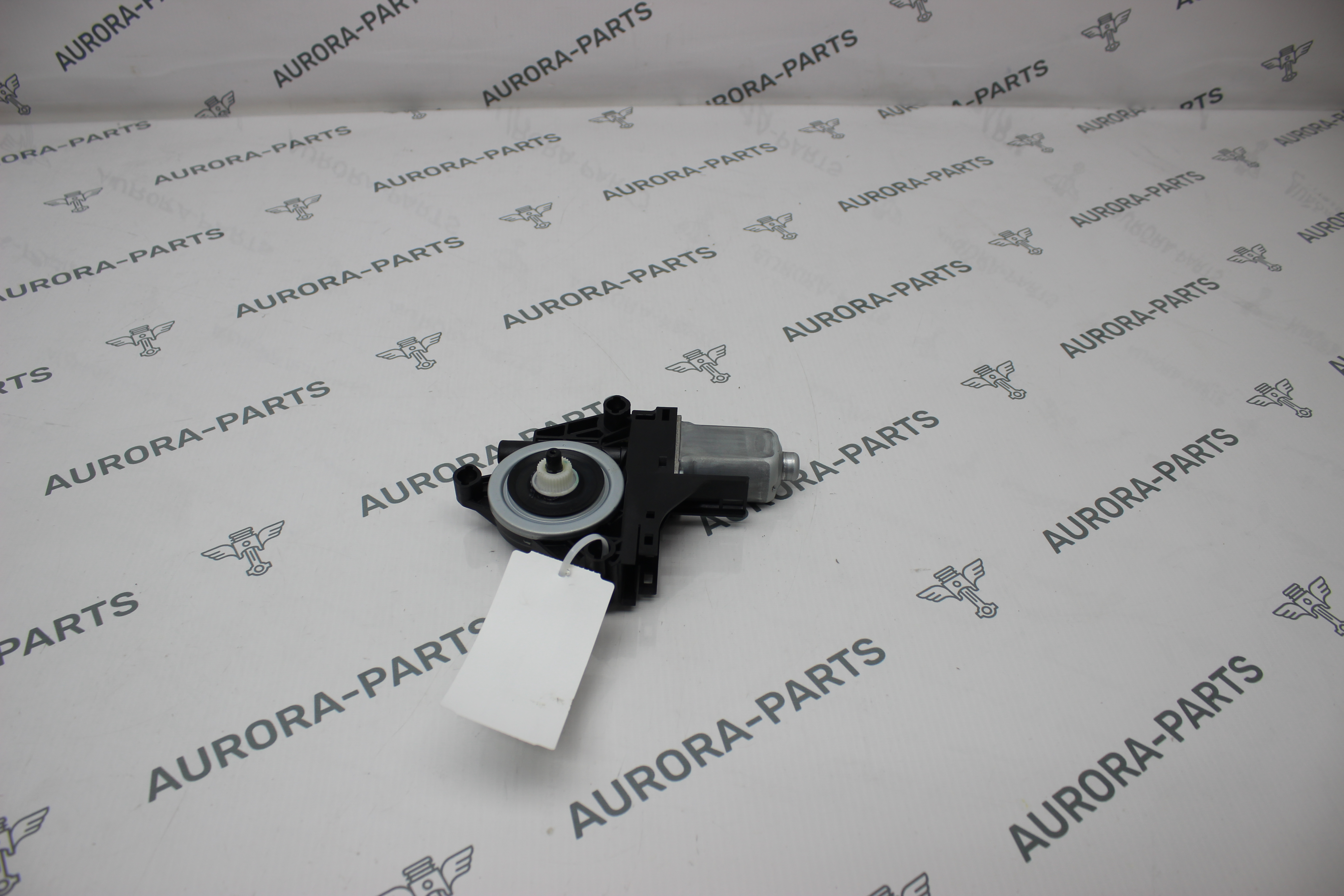 Моторчик стеклоподъемника задней двери LH Volvo XC90