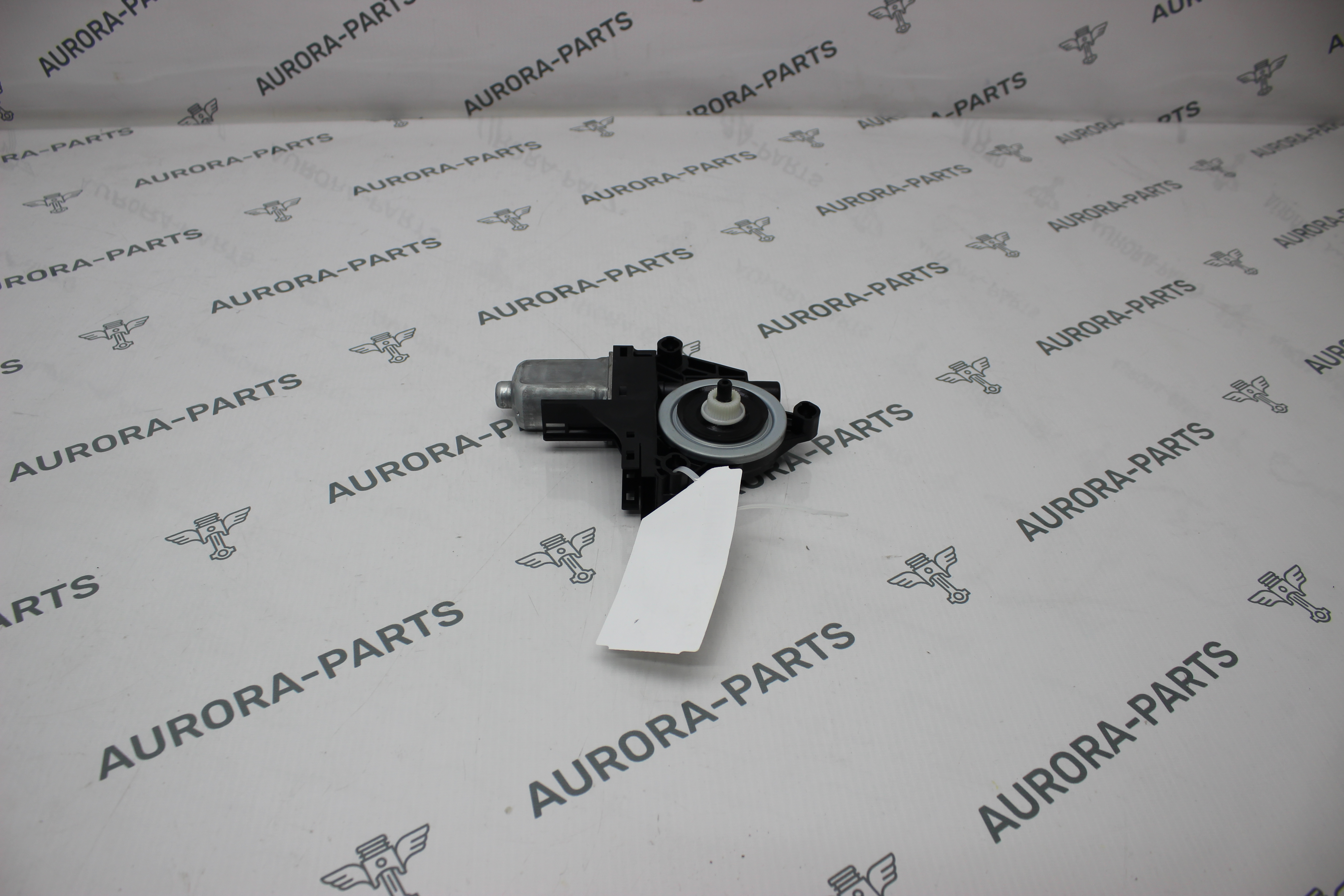 Моторчик стеклоподъемника задней двери RH Volvo XC90