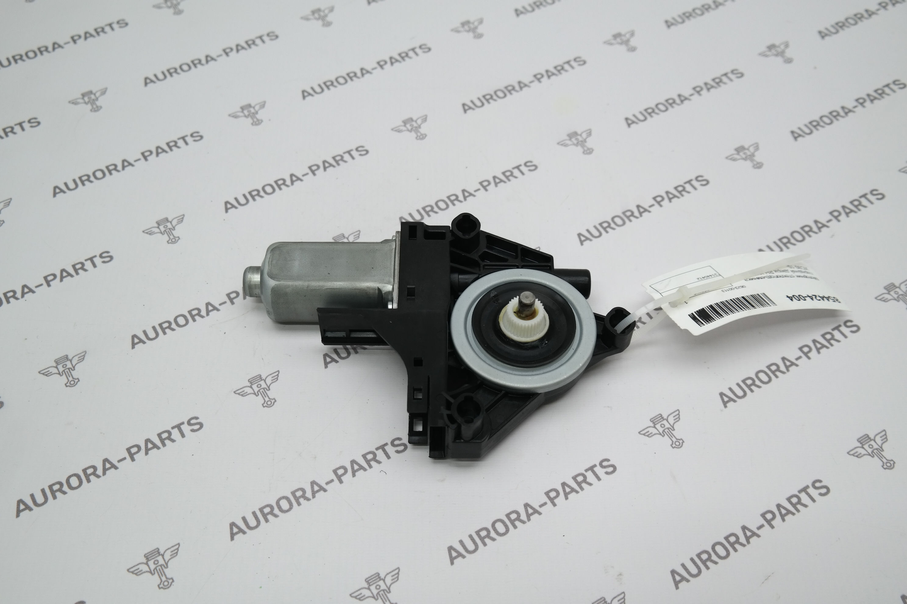 Моторчик стеклоподъемника передней двери RH Volvo XC90