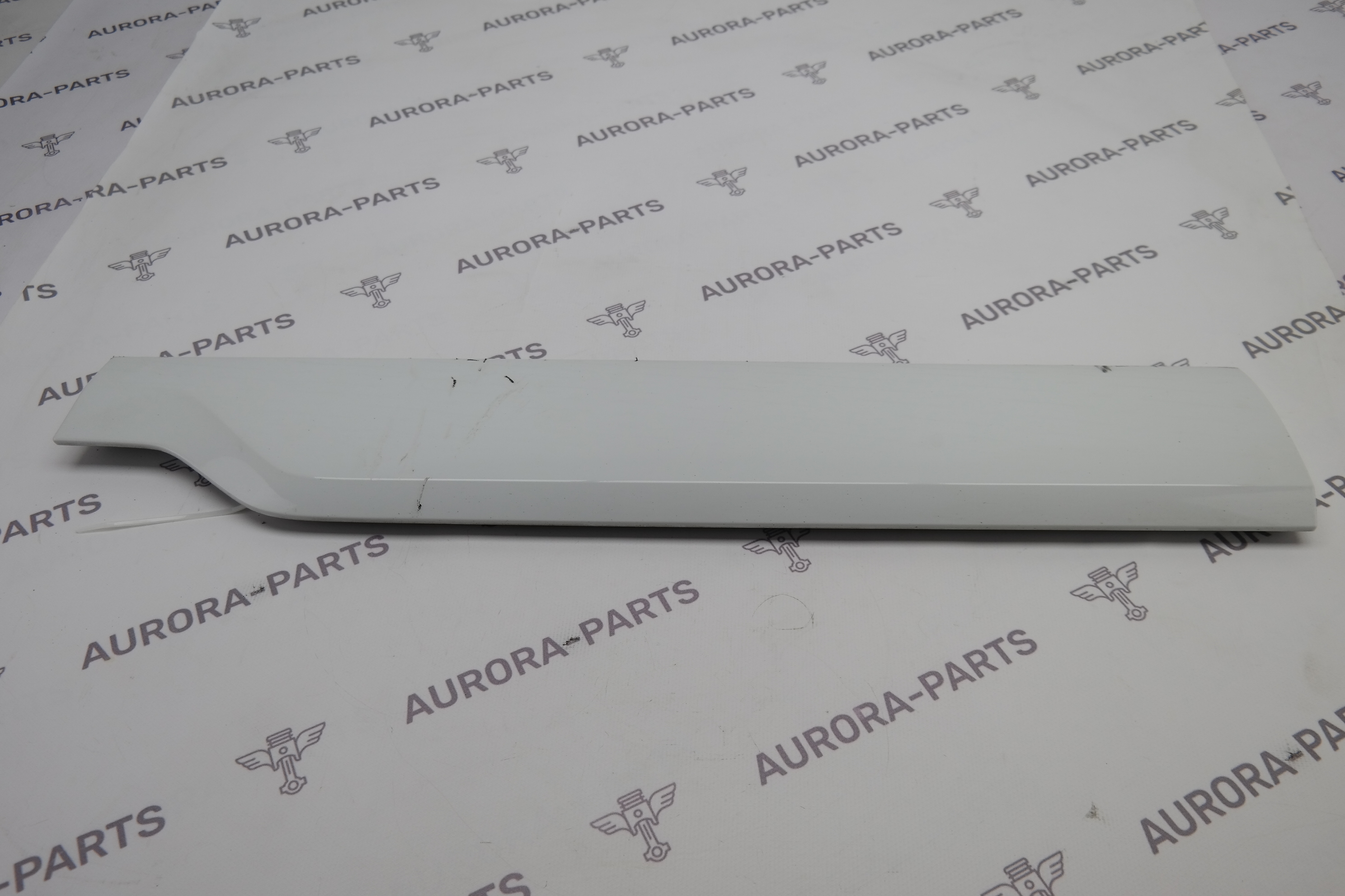 Молдинг задней двери нижний LH Volvo XC90