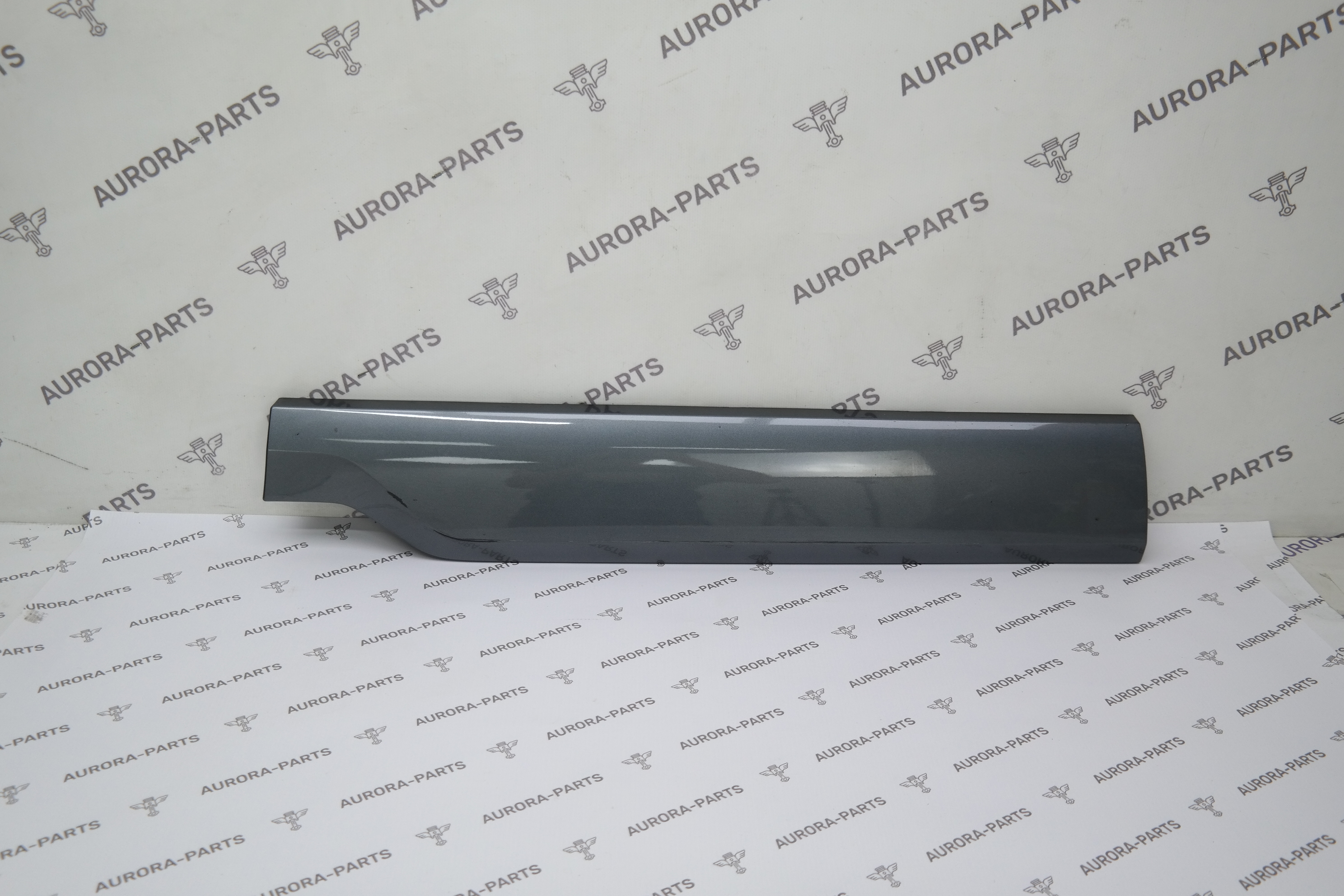 Молдинг задней двери нижний LH Volvo XC90