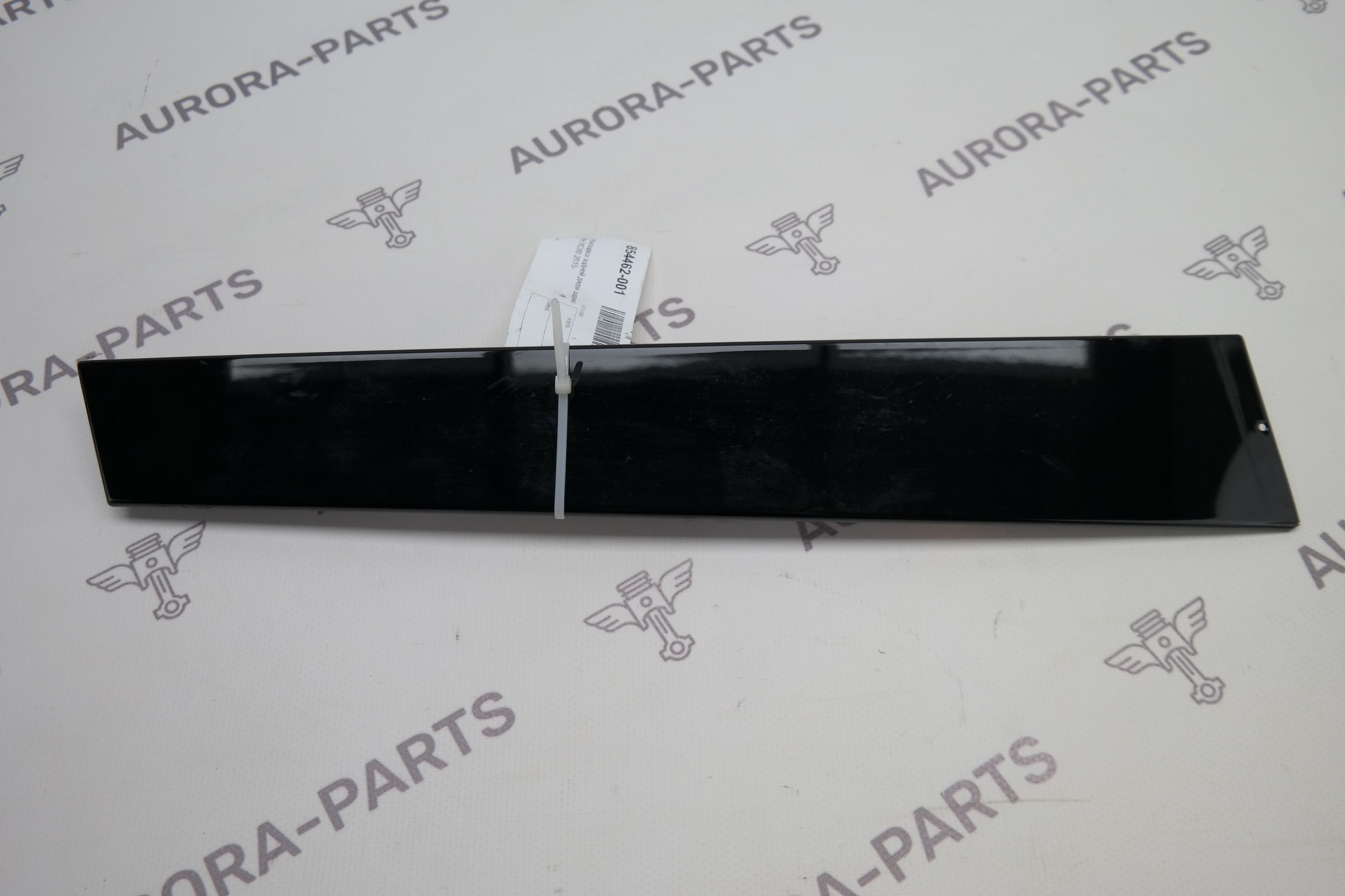 Накладка задней двери задняя RH Volvo XC90