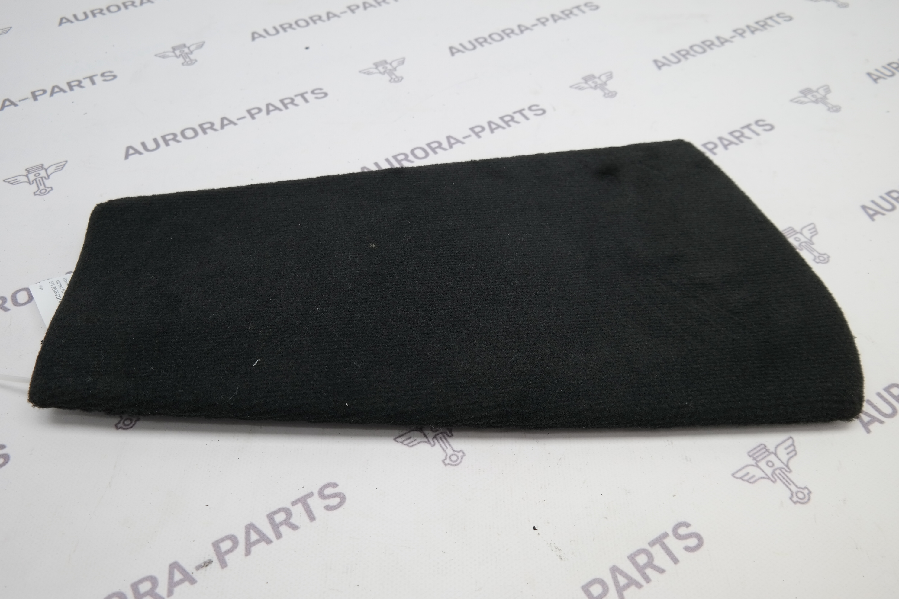 Обшивка центральной консоли задняя RH BMW X5