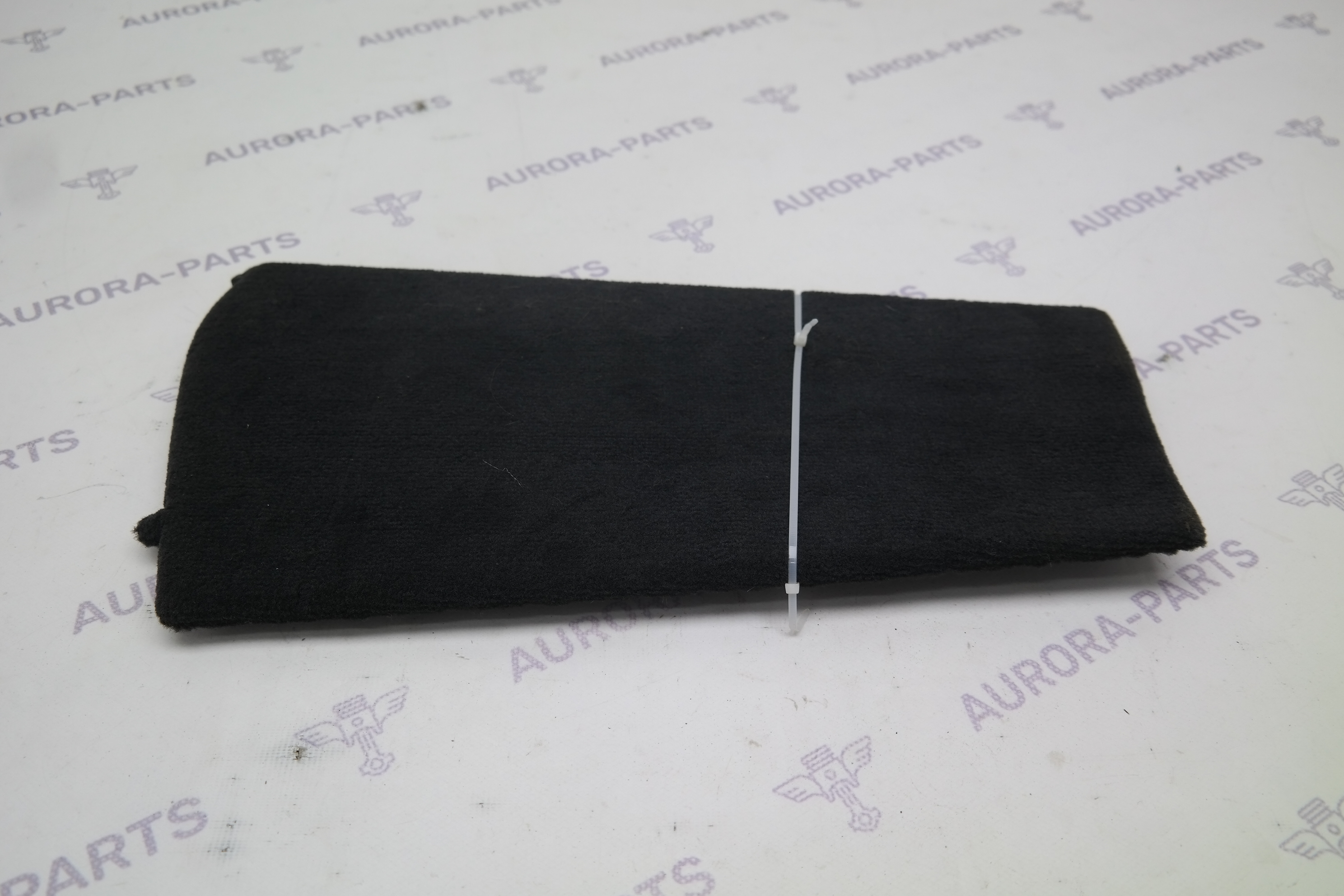 Обшивка центральной консоли задняя RH BMW X5