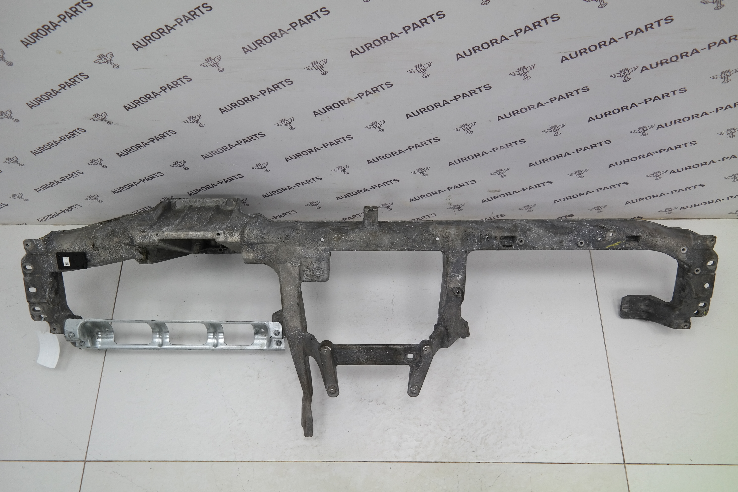 Кронштейн крепления торпеды Mercedes GLE-Coupe