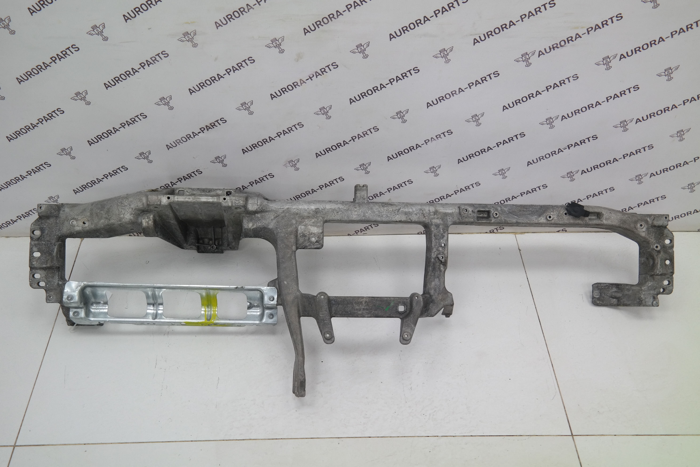 Кронштейн крепления торпеды Mercedes GLE-Coupe