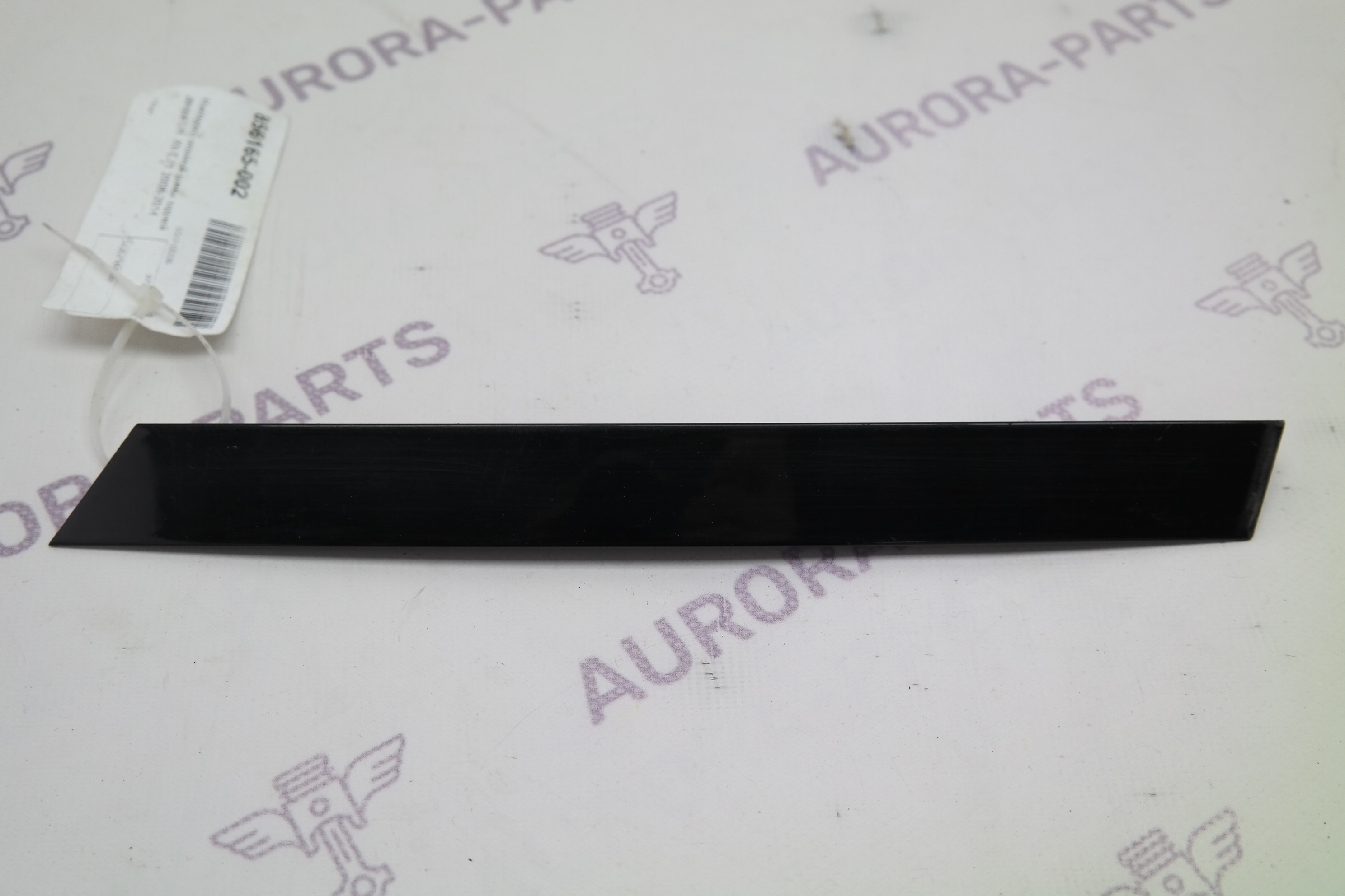 Накладка оконной рамы задней двери LH BMW X6