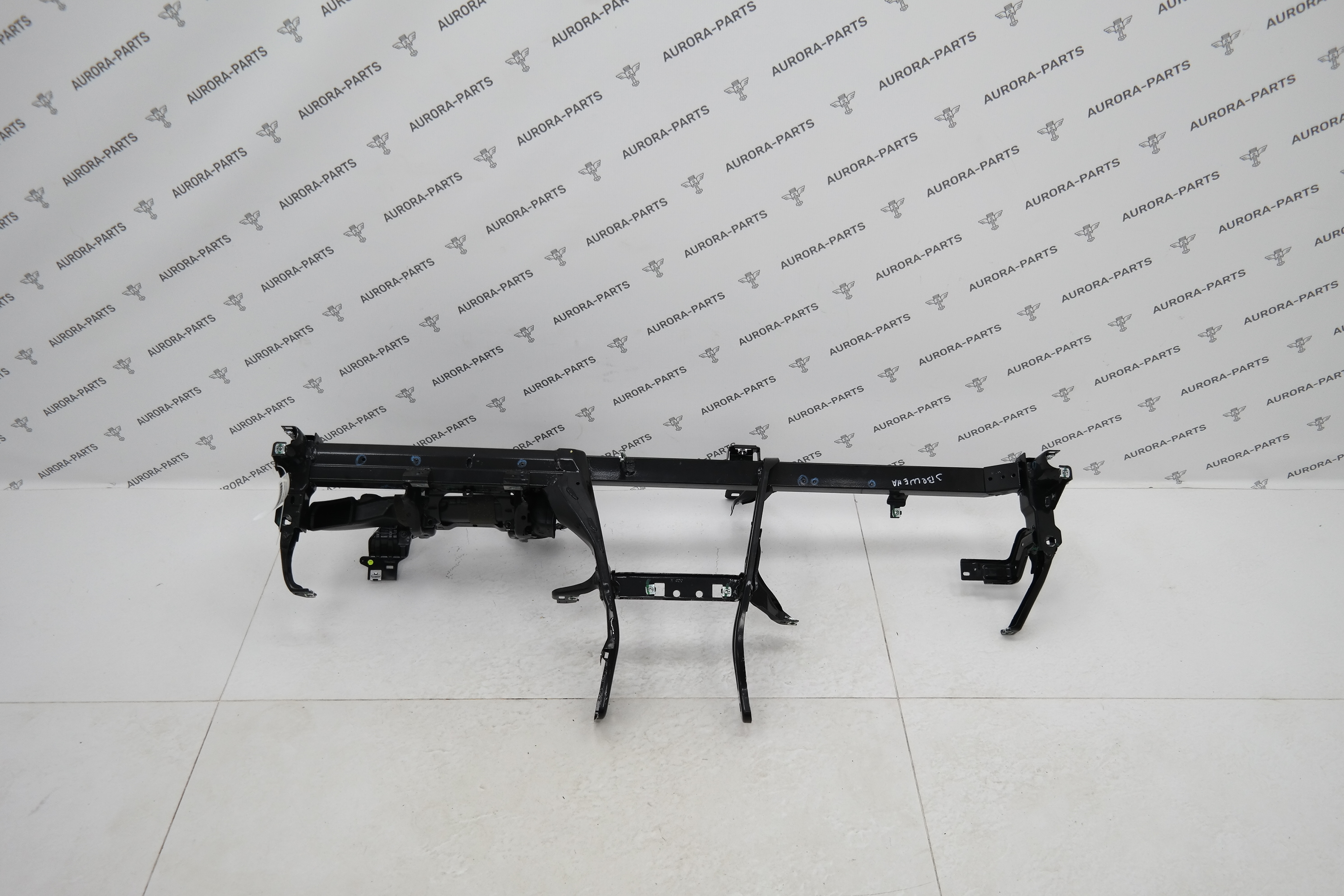 Поперечина передней панели (под торпедо) Audi Q5 