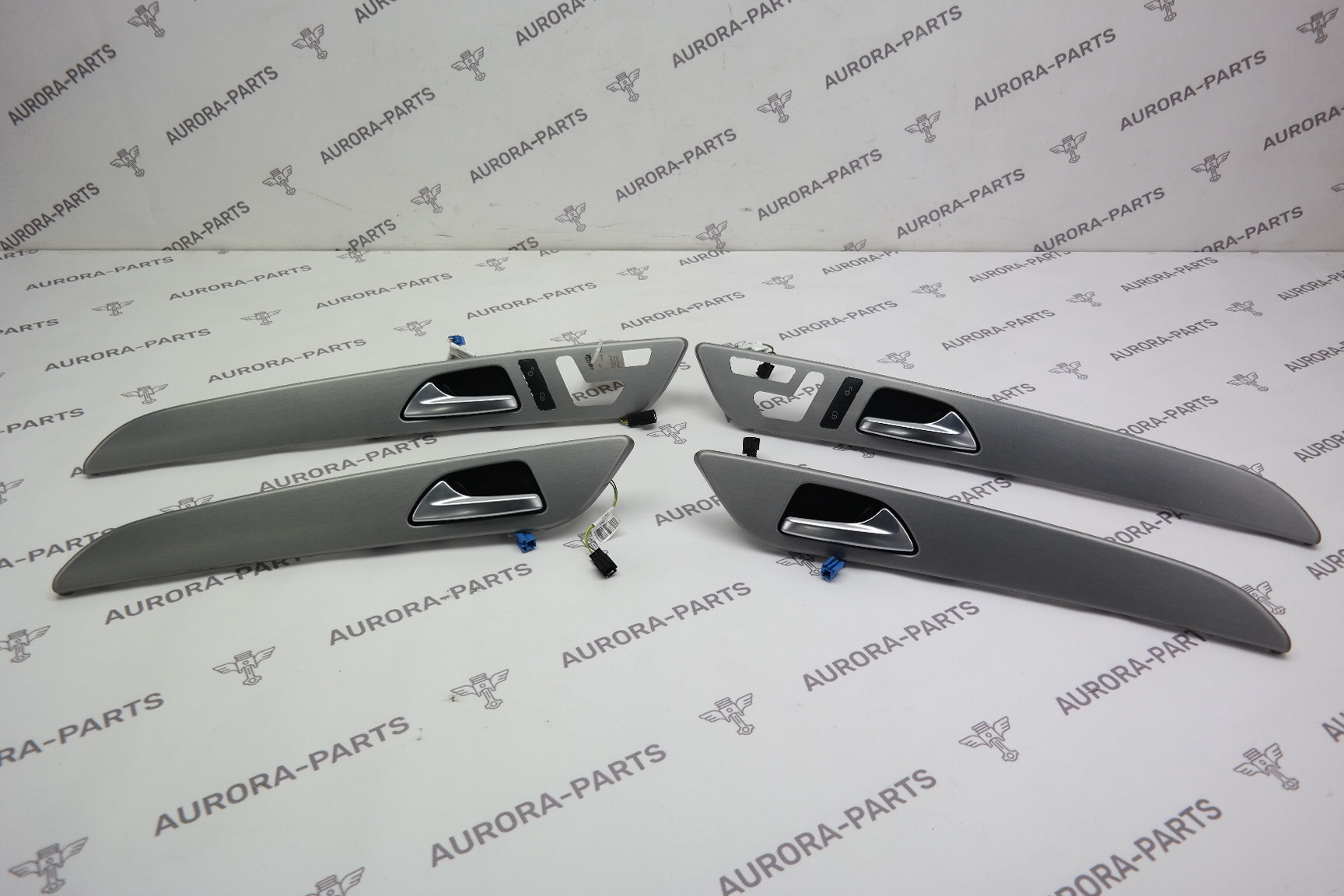 Комплект декоративных накладок на двери Mercedes ML/GLE