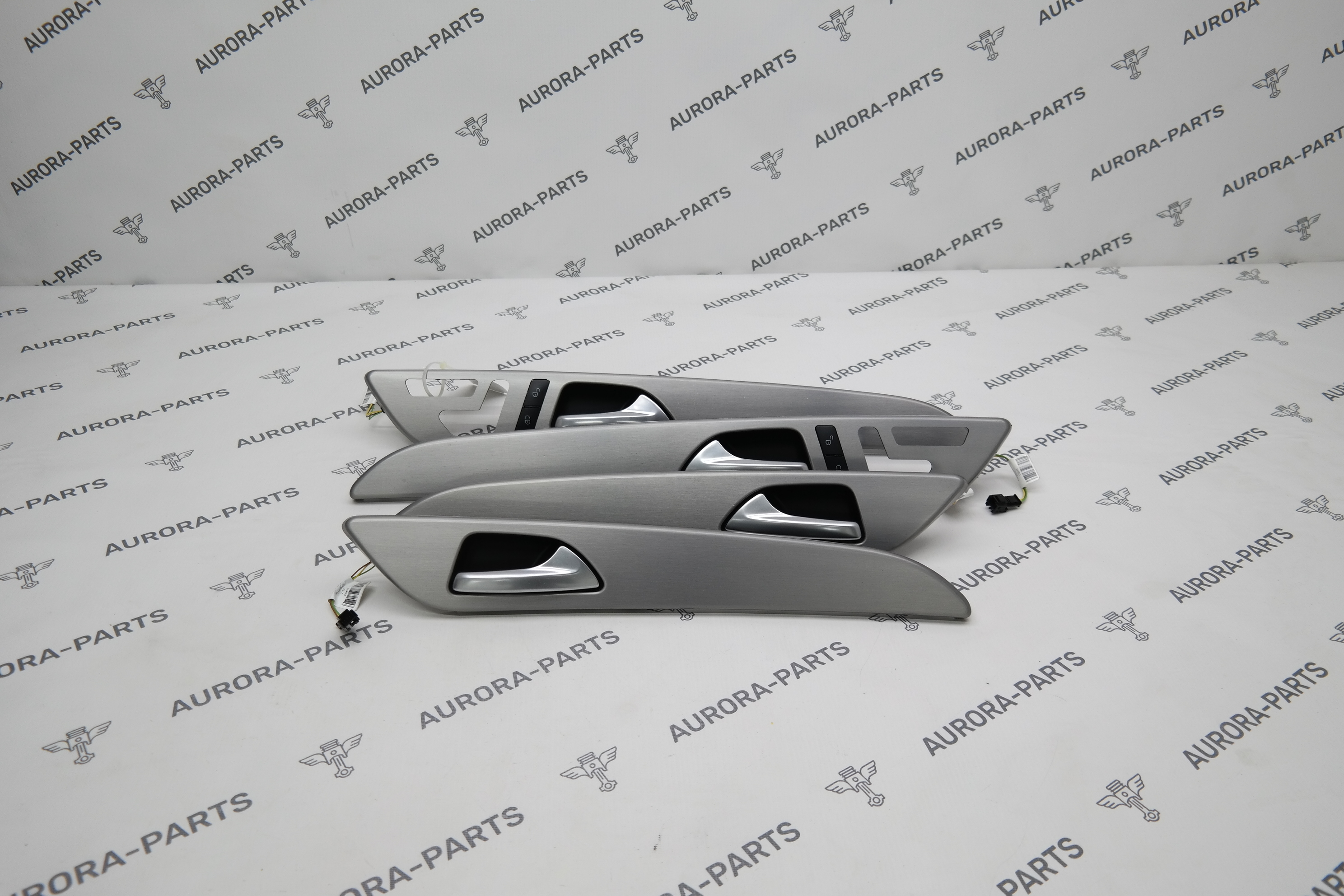 Комплект декоративных накладок на двери Mercedes ML/GLE