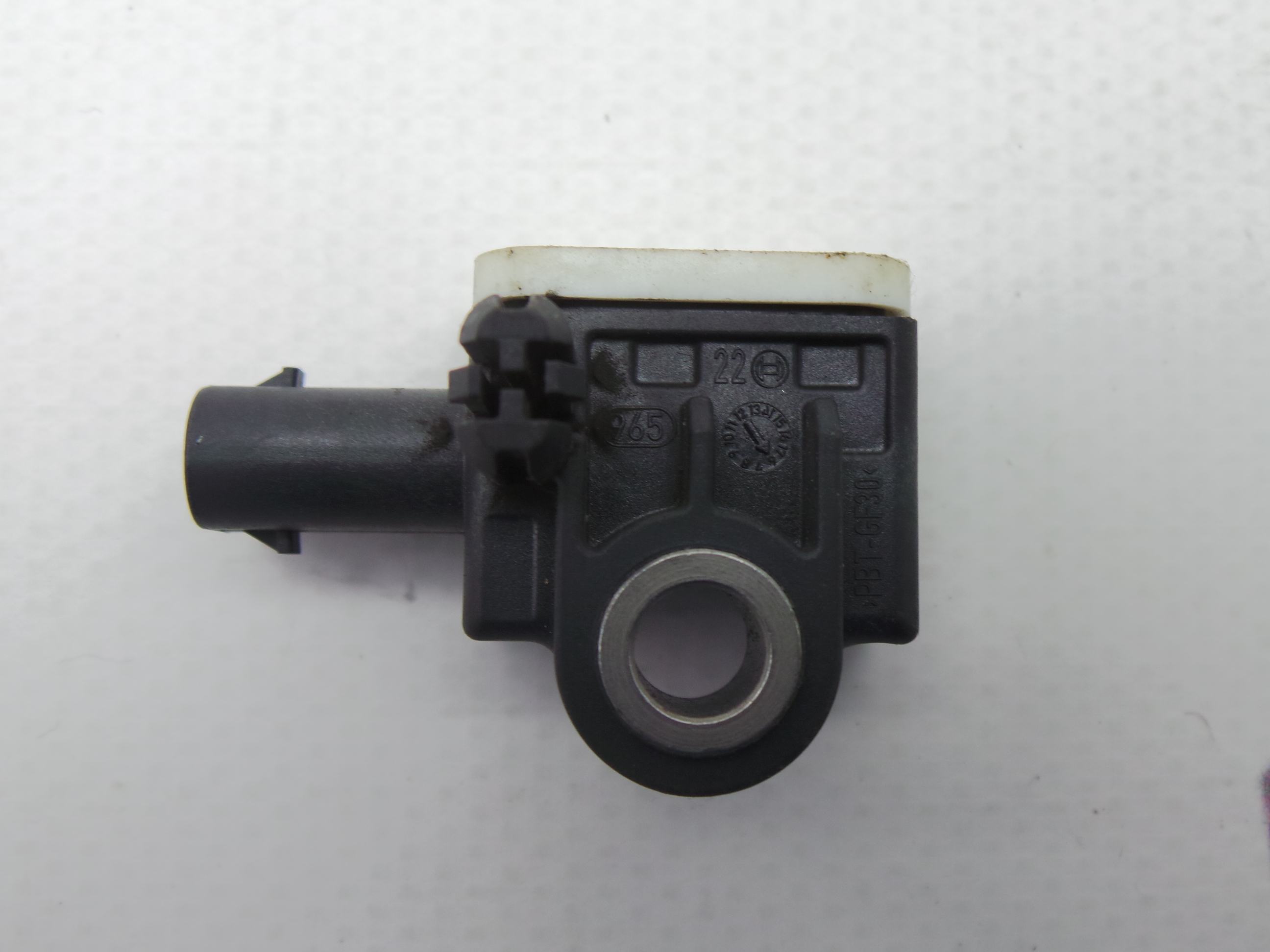 Датчик удара VW Amarok