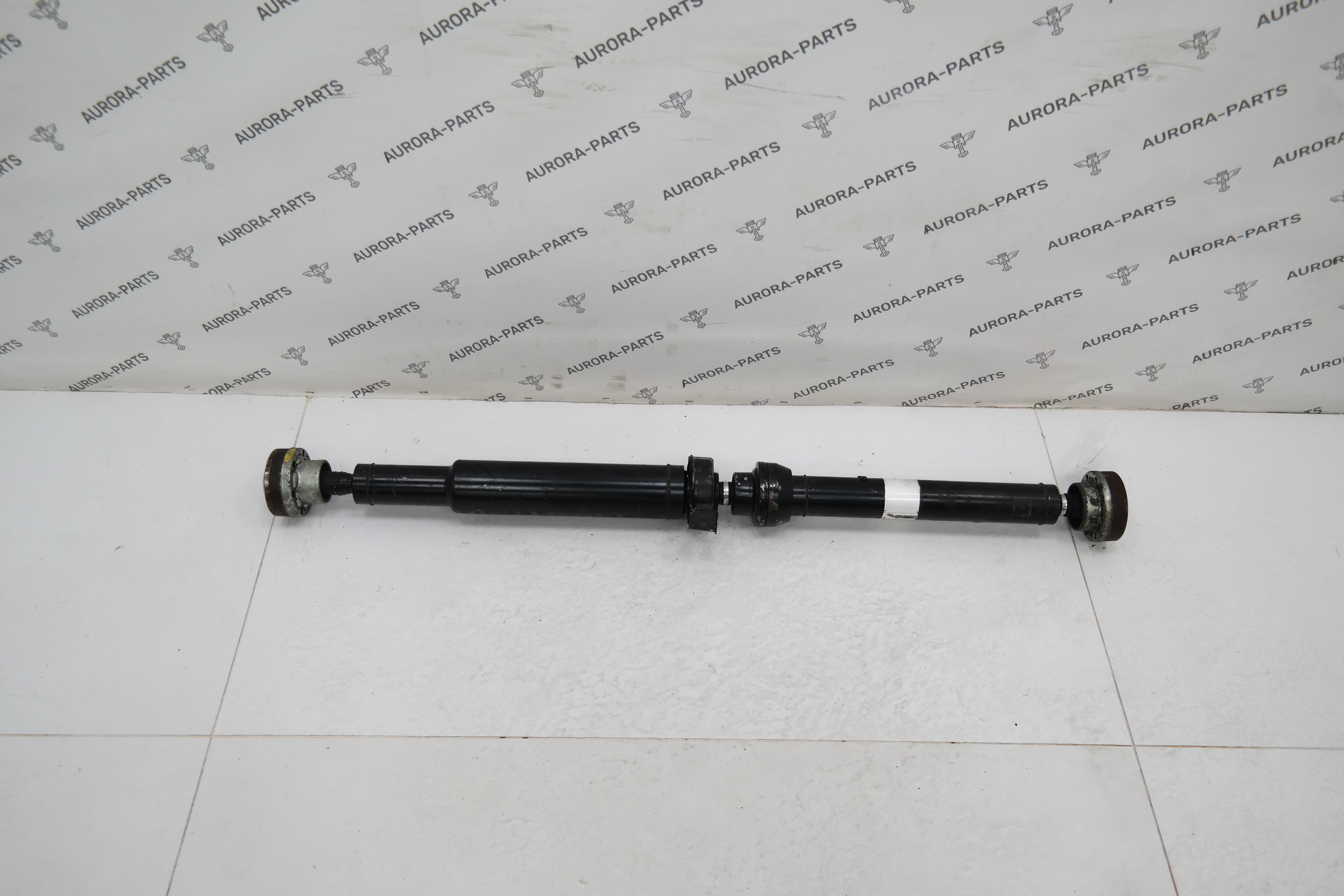 Вал карданный привода задней оси Jeep Grand Cherokee