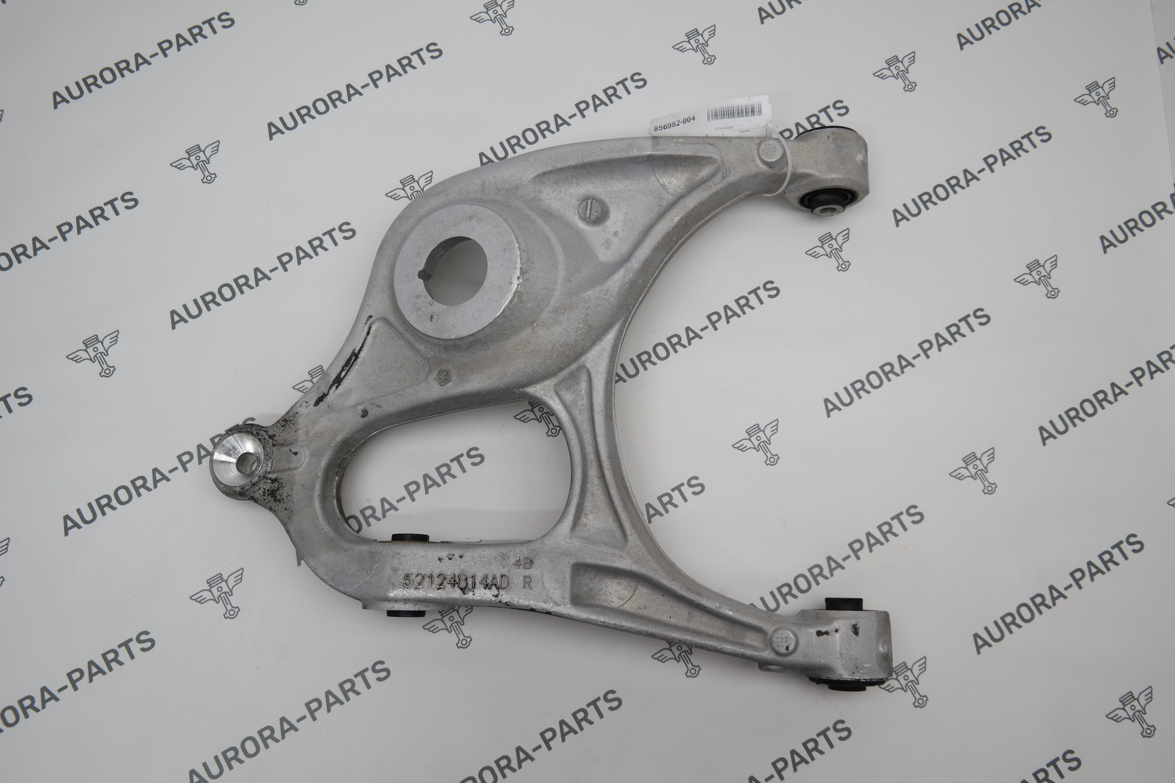 Рычаг нижний поперечный задней подвески RH Jeep Grand Cherokee