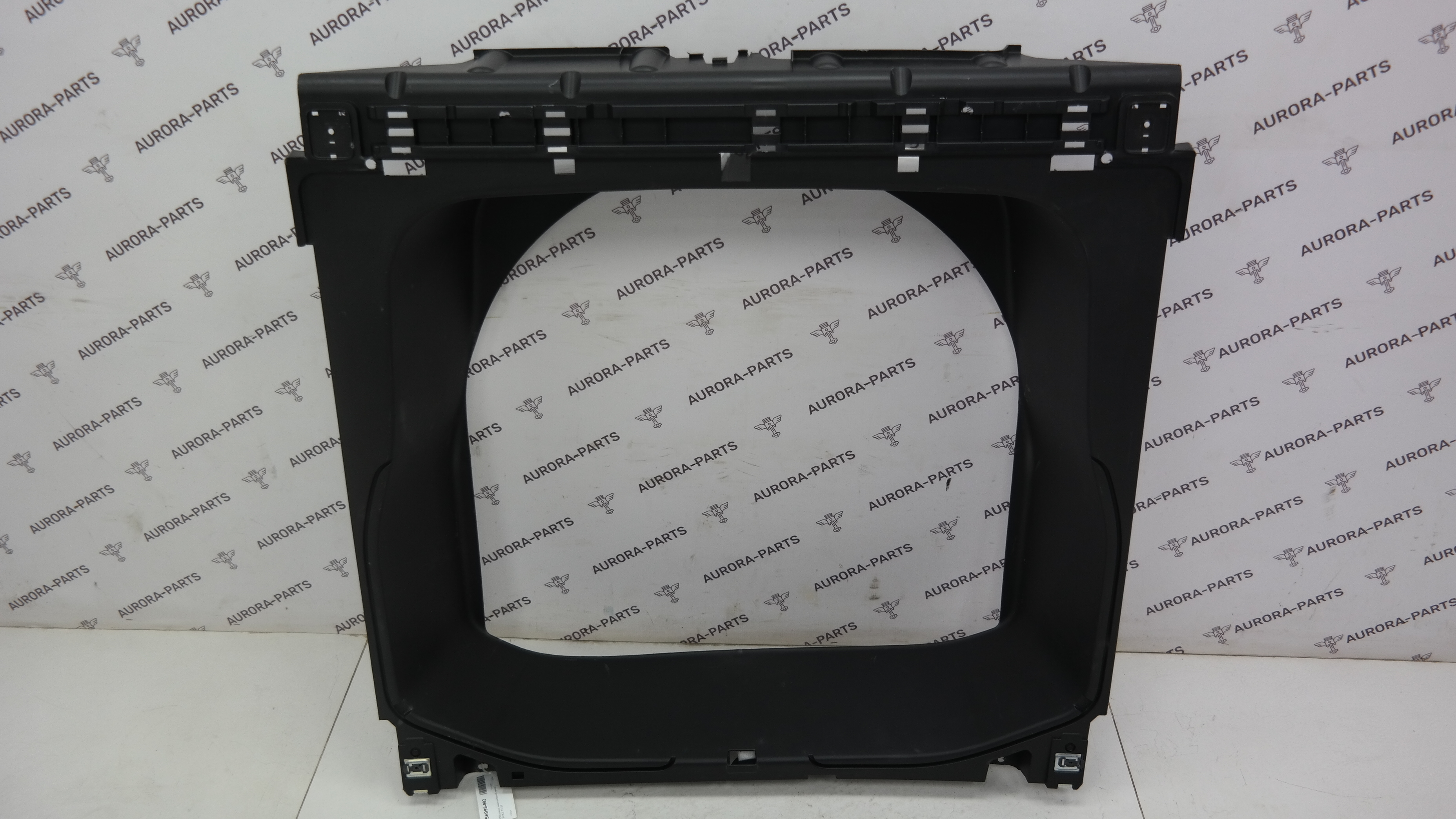 Обшивка ниши запасного колеса Jeep Grand Cherokee