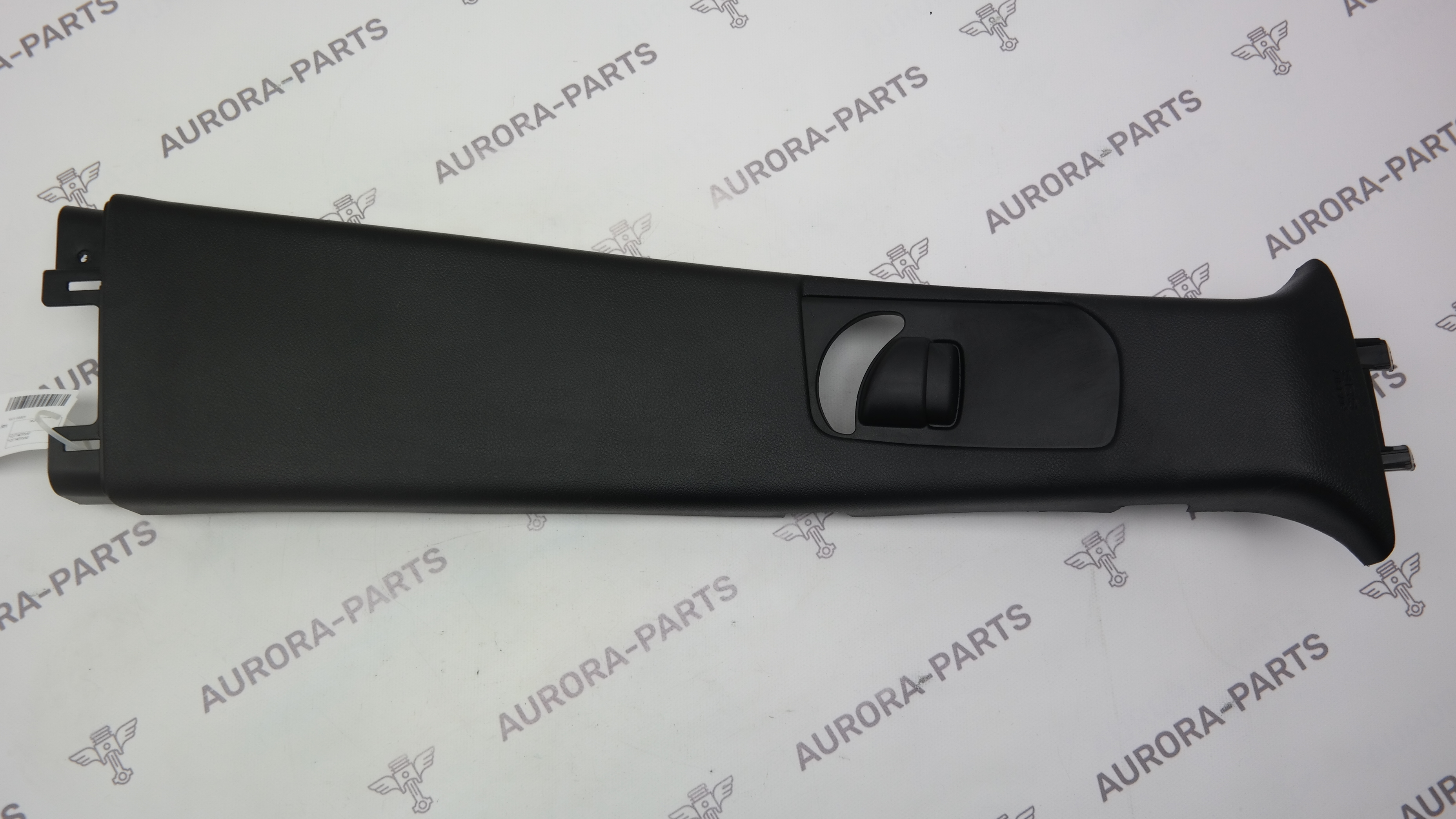 Обшивка стойки B верхняя RH Jeep Grand Cherokee