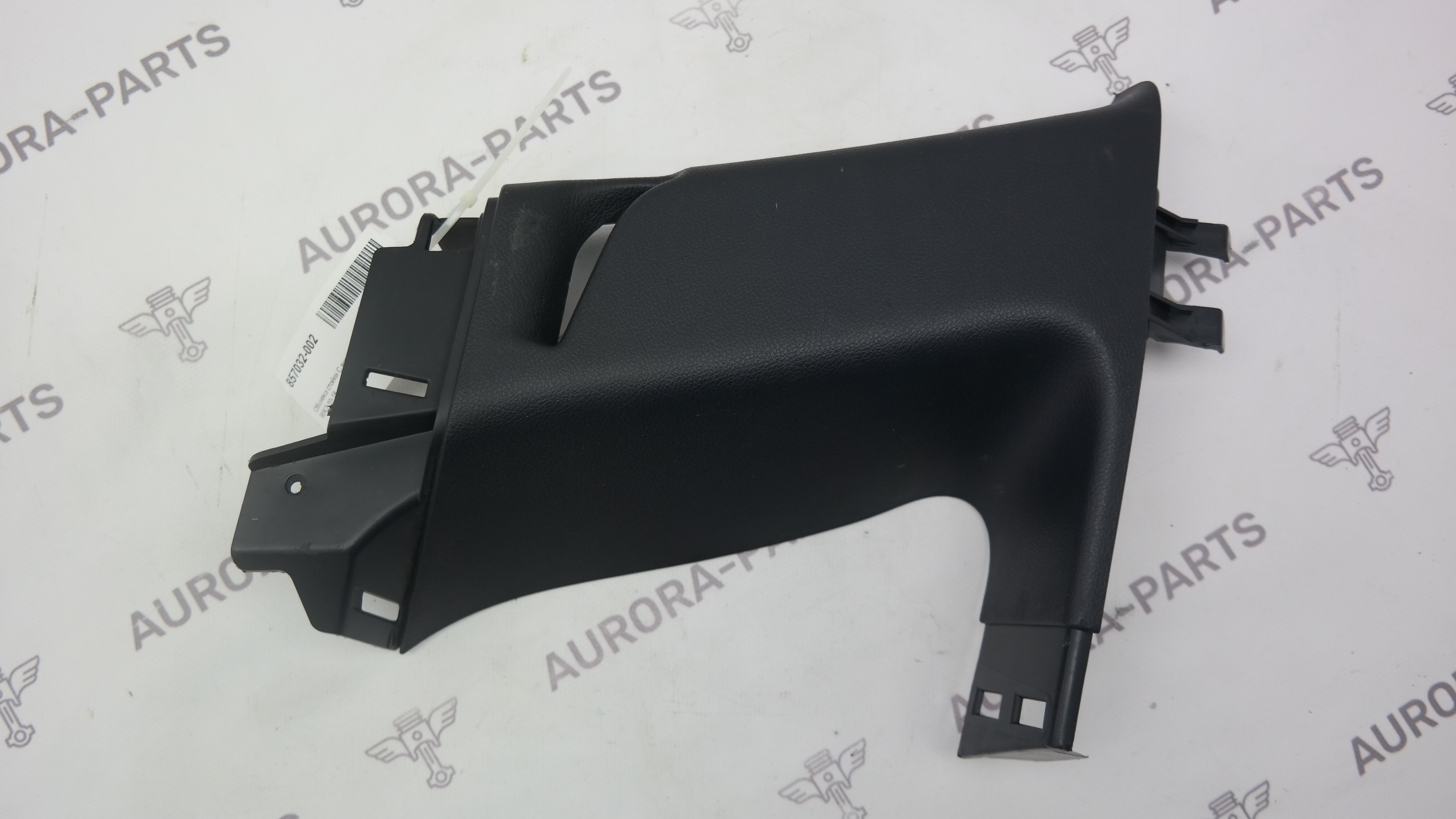 Обшивка стойки C верхняя RH Jeep Grand Cherokee