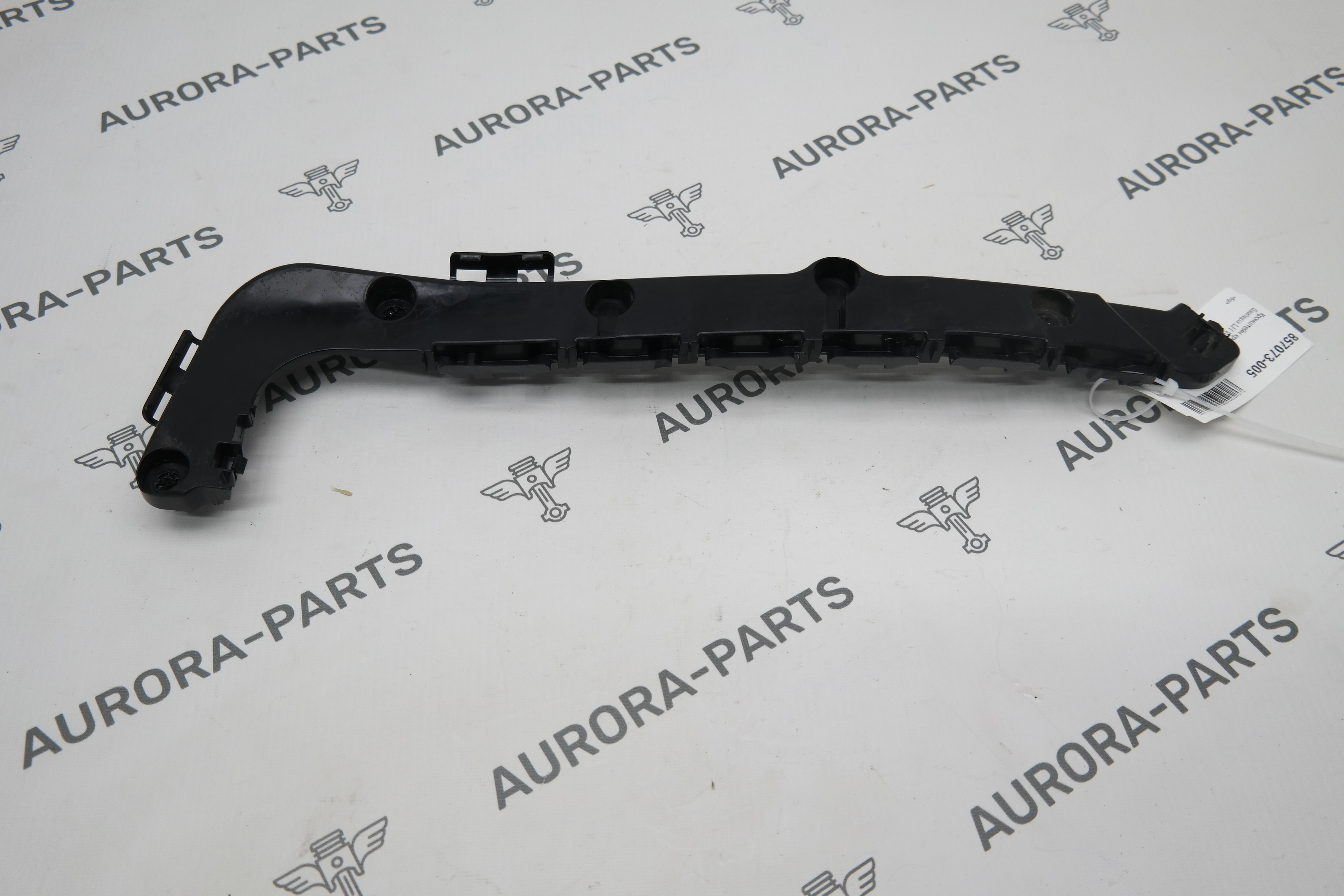 Кронштейн крепления заднего бампера LH Jeep Grand Cherokee