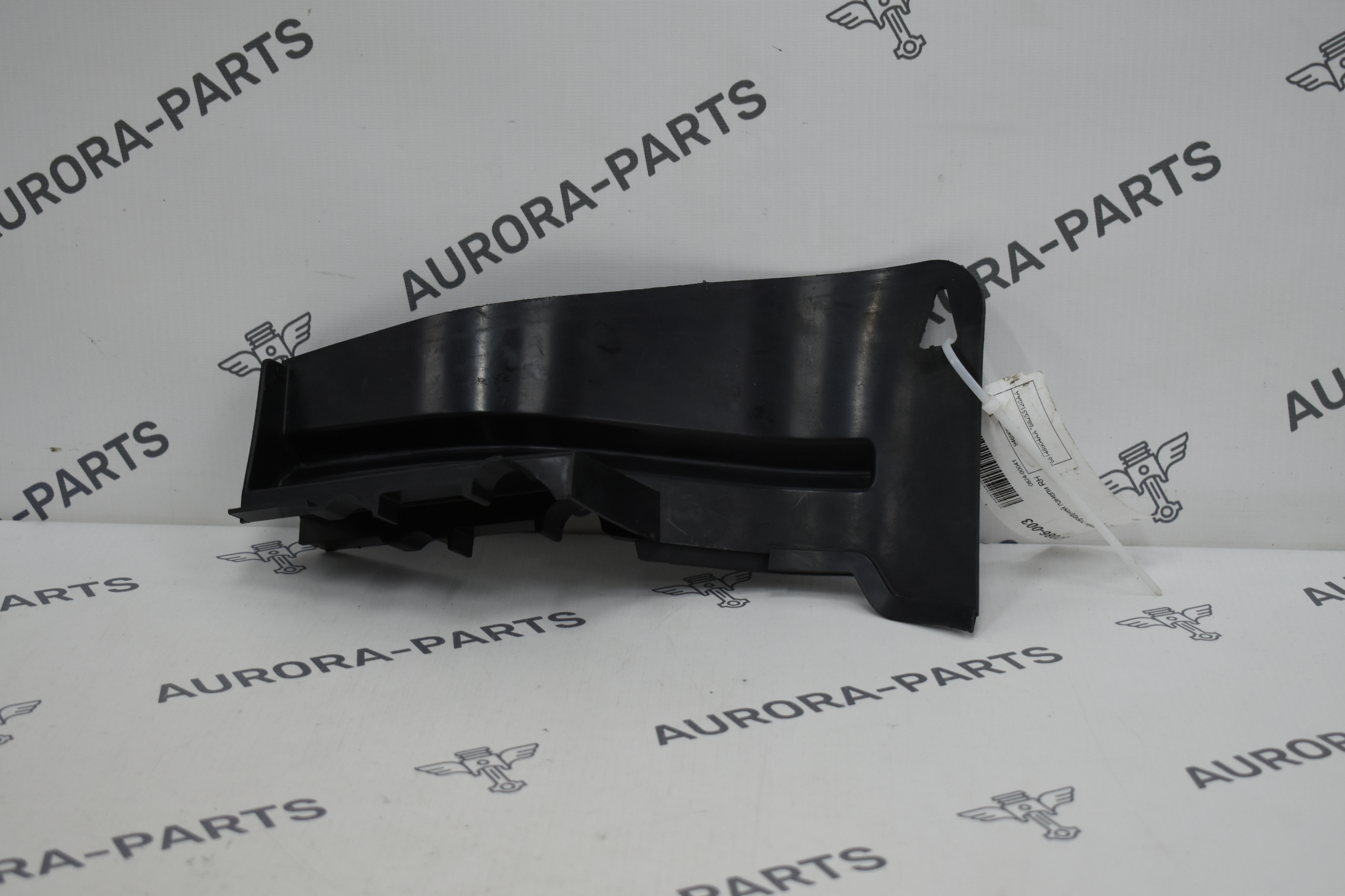 Кронштейн передней панели RH Jeep Grand Cherokee