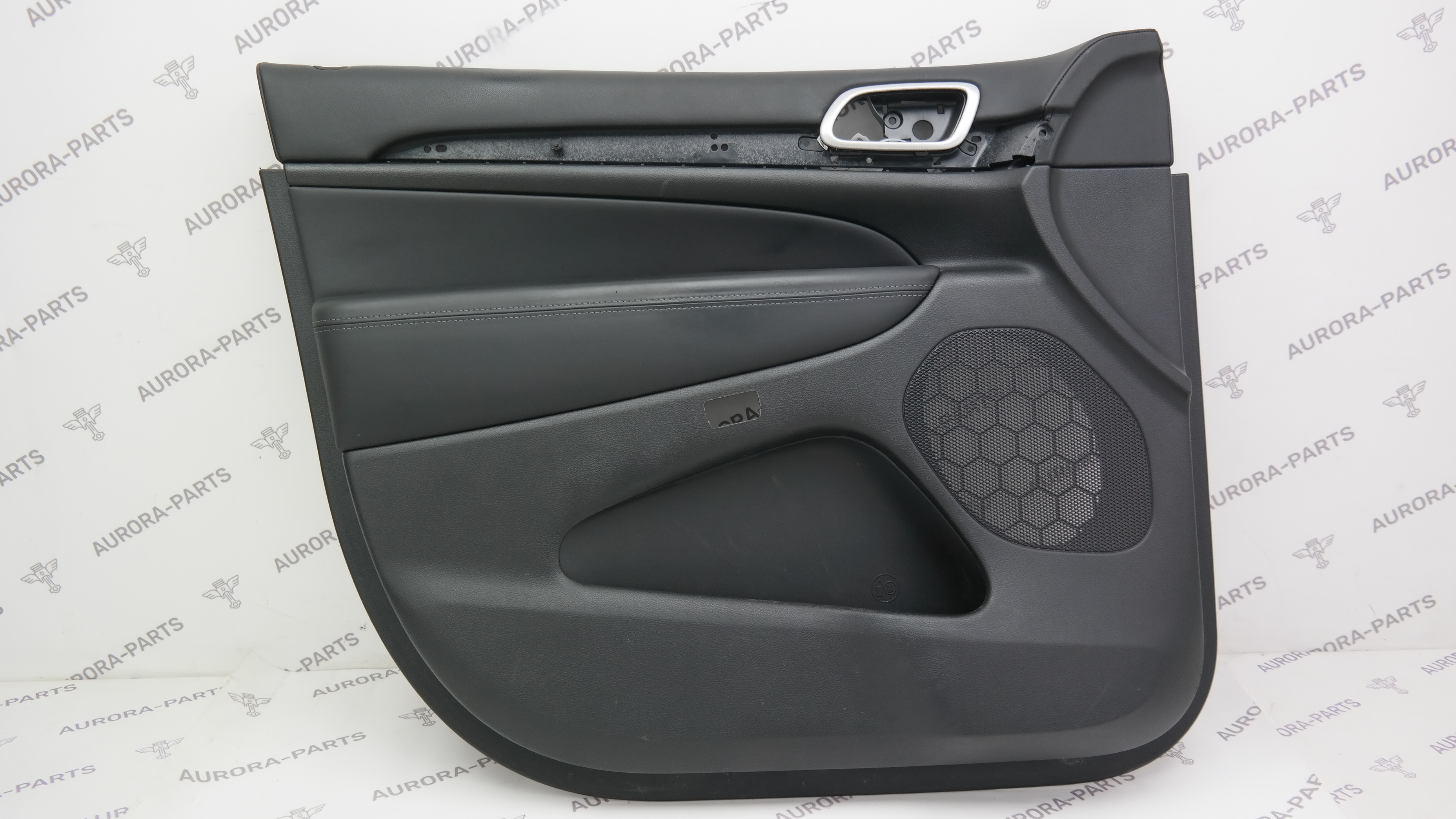 Обшивка, карта передней двери LH Jeep Grand Cherokee